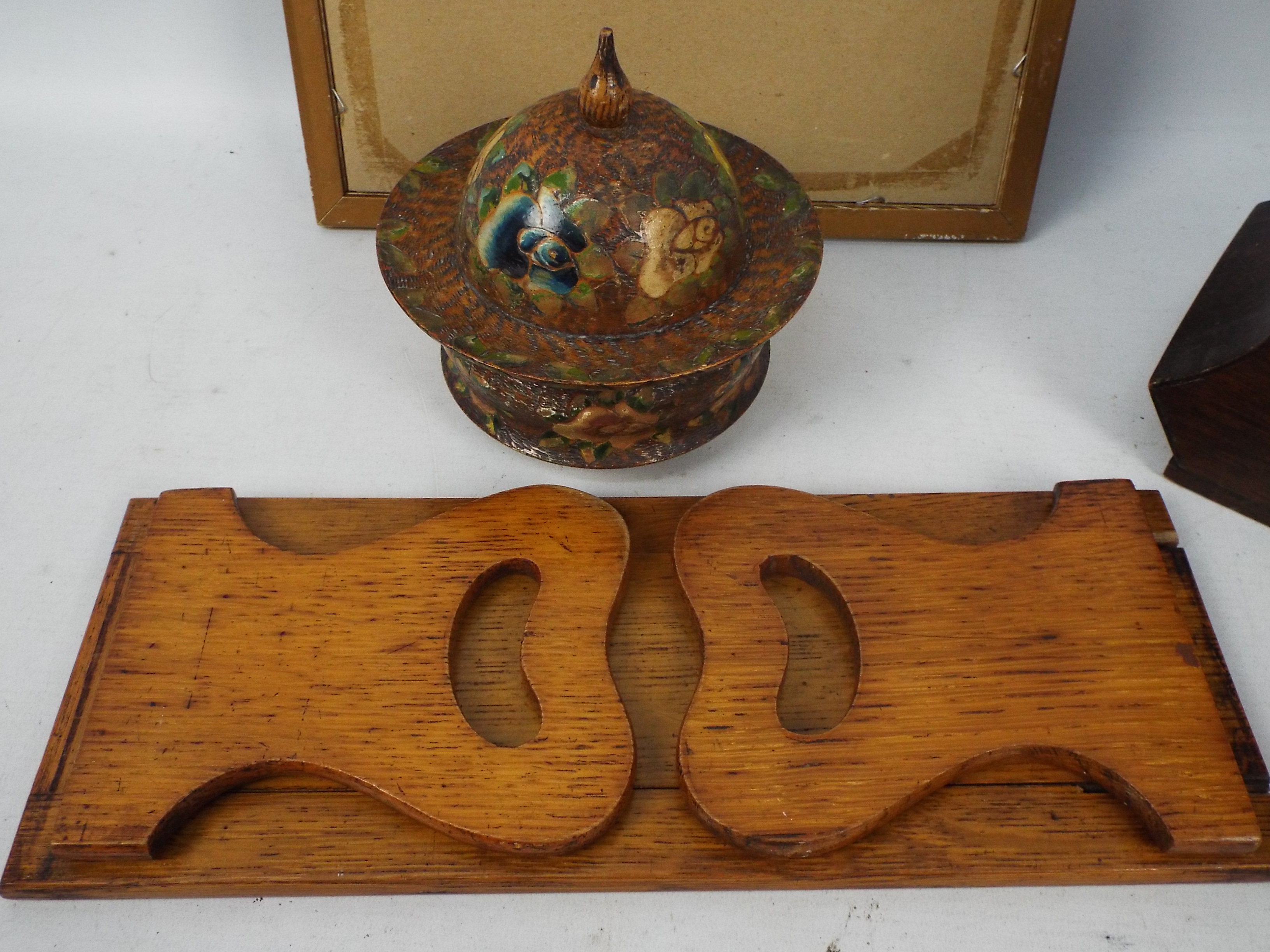 Lot to include an oak cased mantel clock, carved wooden book slide, - Image 7 of 7