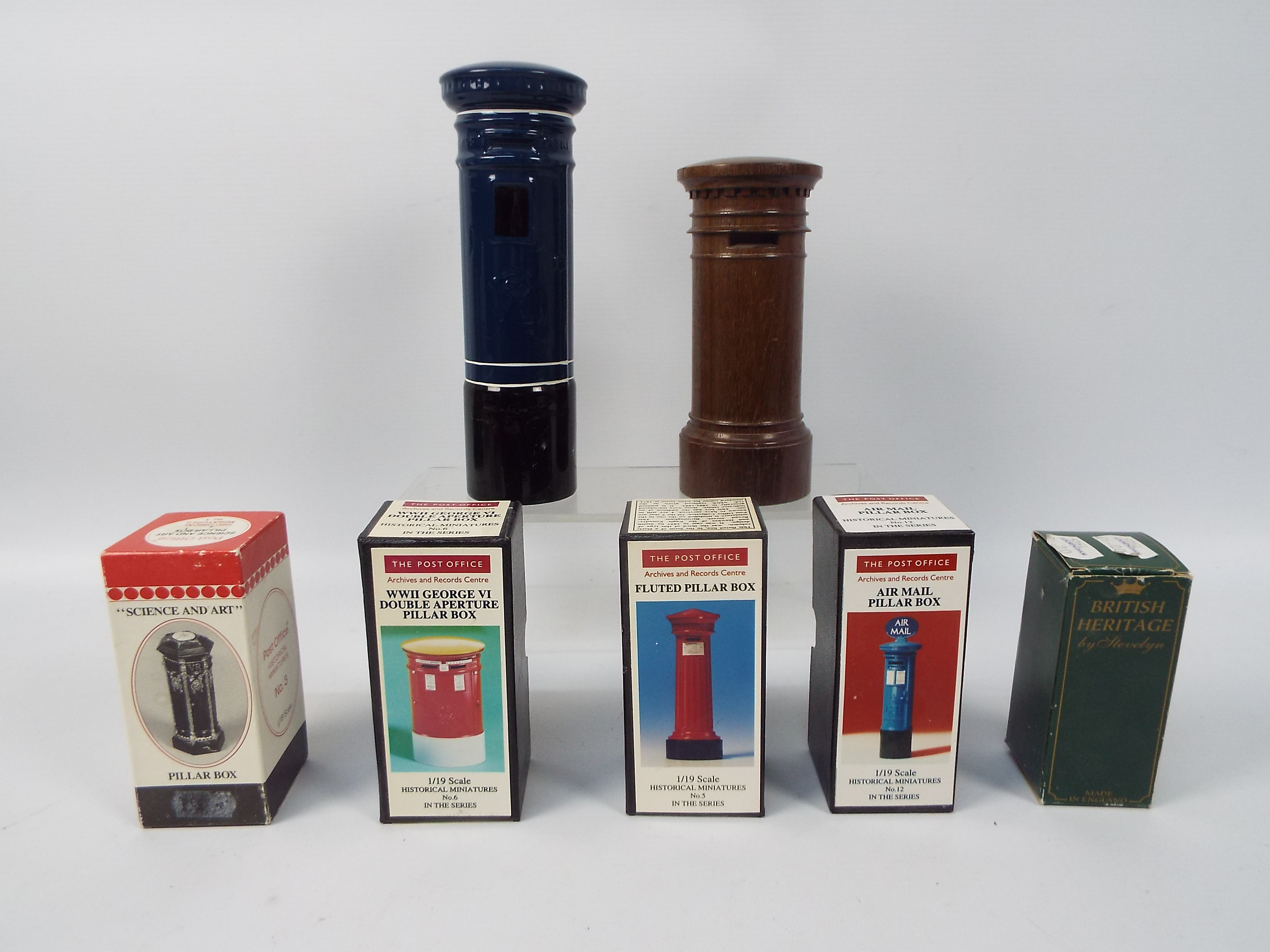 Lot to include four boxed Post Office Historical Miniatures series model pillar boxes to include # - Image 3 of 4