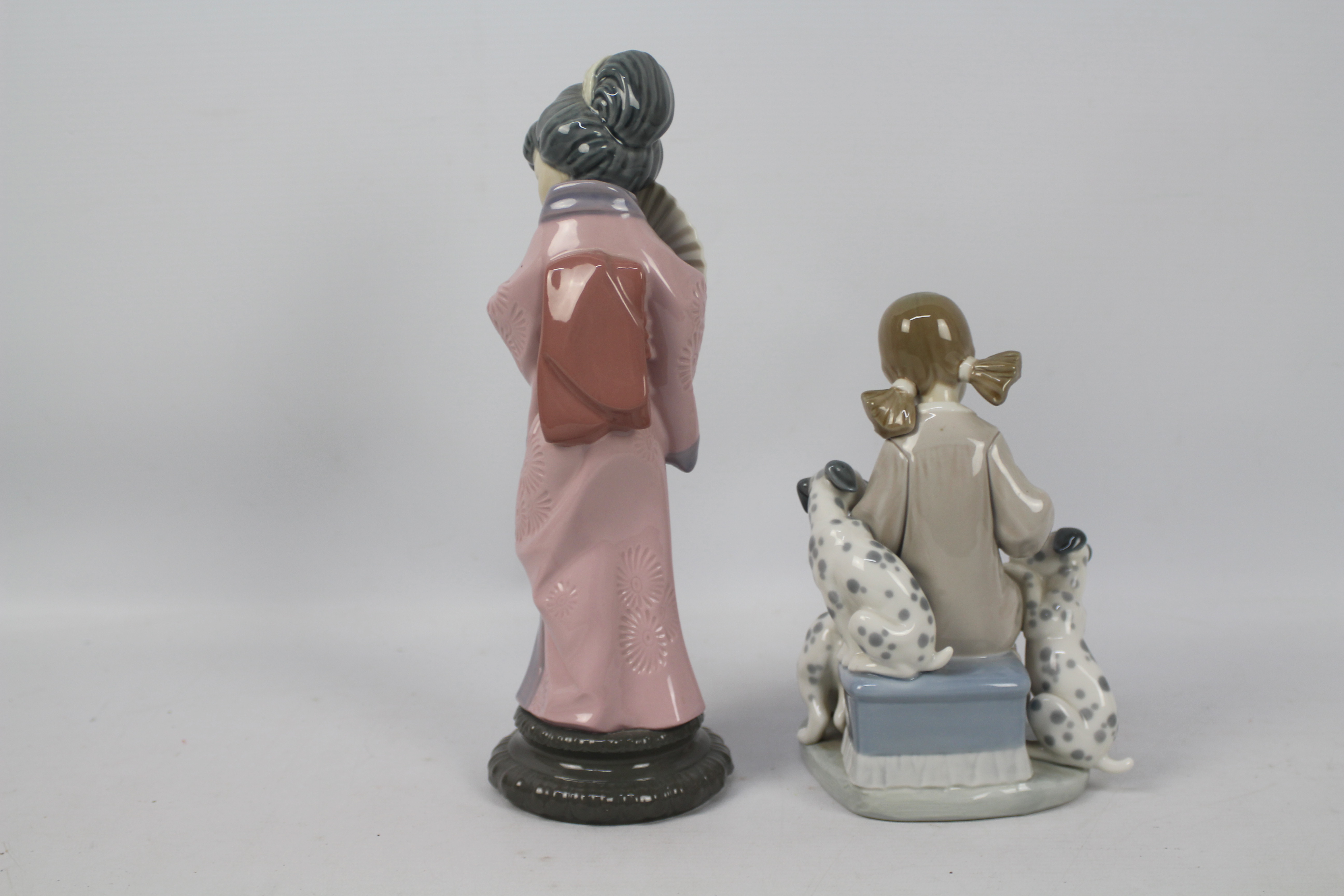 Lladro - Two figures / groups comprising # 4990 Chrysanthemum and # 1248 The Sweet Mouthed, - Image 3 of 8