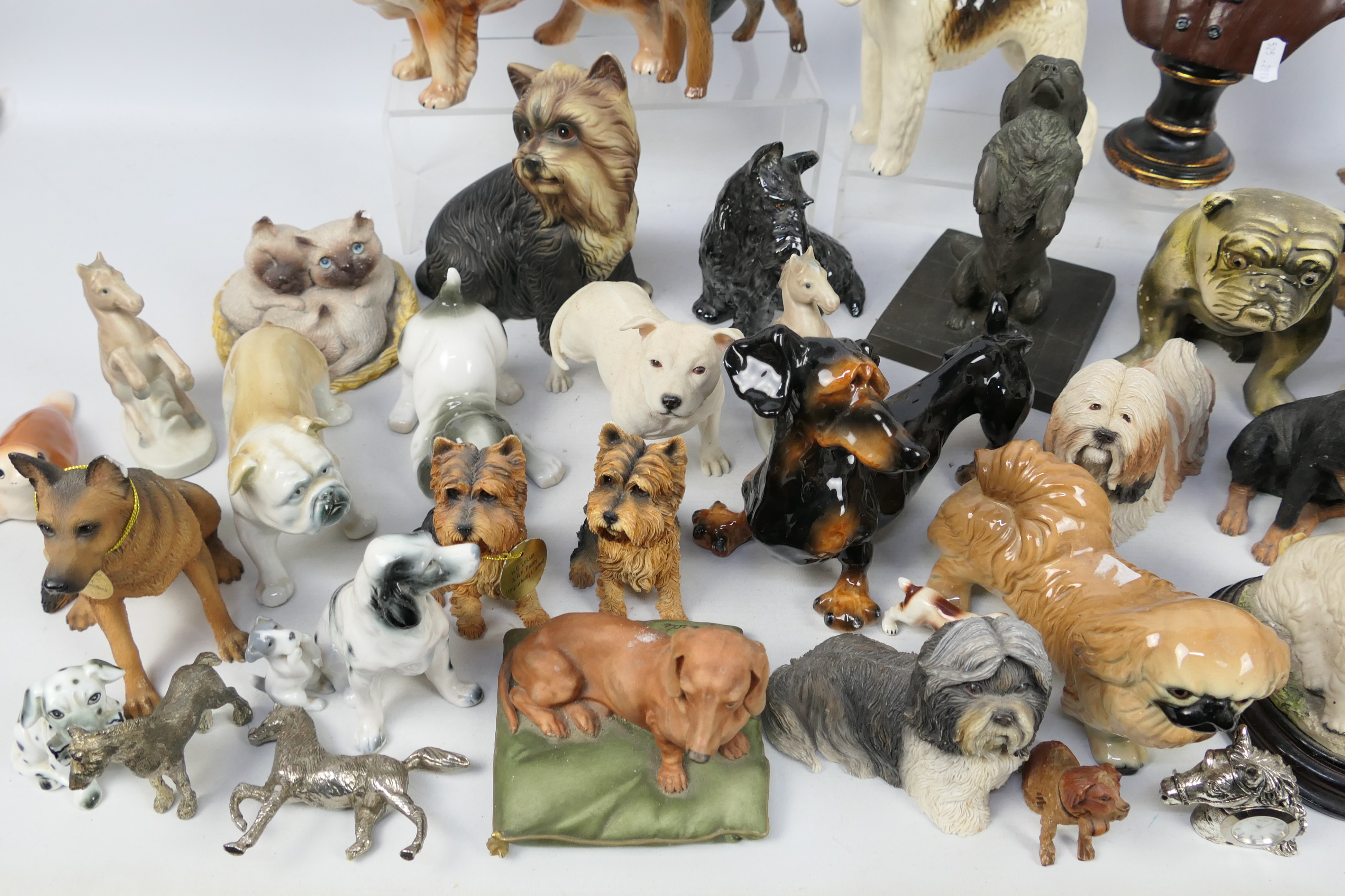 A collection of animal figures / groups, predominantly dogs. - Image 2 of 4