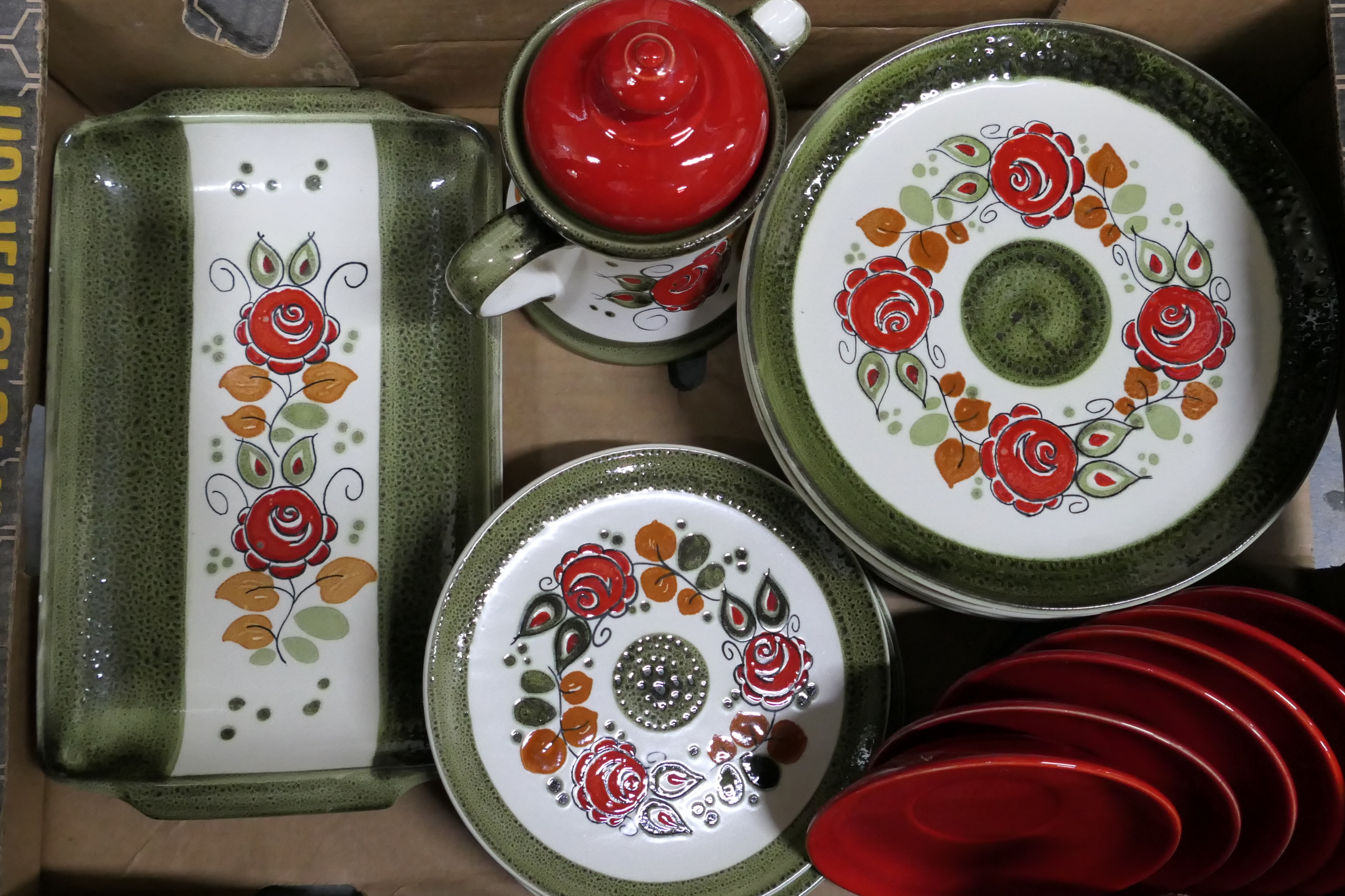 A collection of Schramberg Tirol tablewares, two boxes. - Image 2 of 4