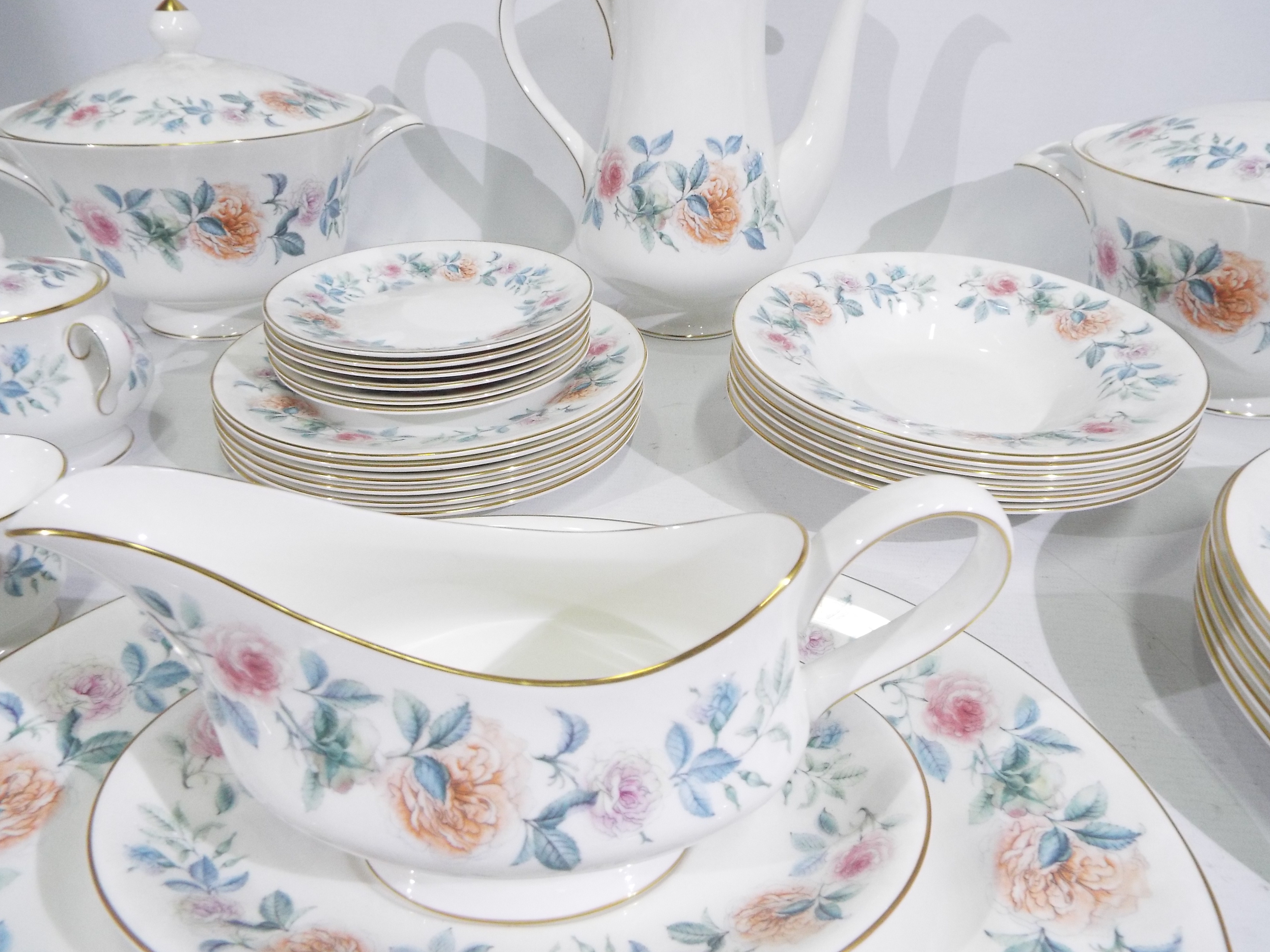 Wedgwood - A collection of dinner and tea wares in the Mist Rose pattern comprising dinner plates, - Image 3 of 5
