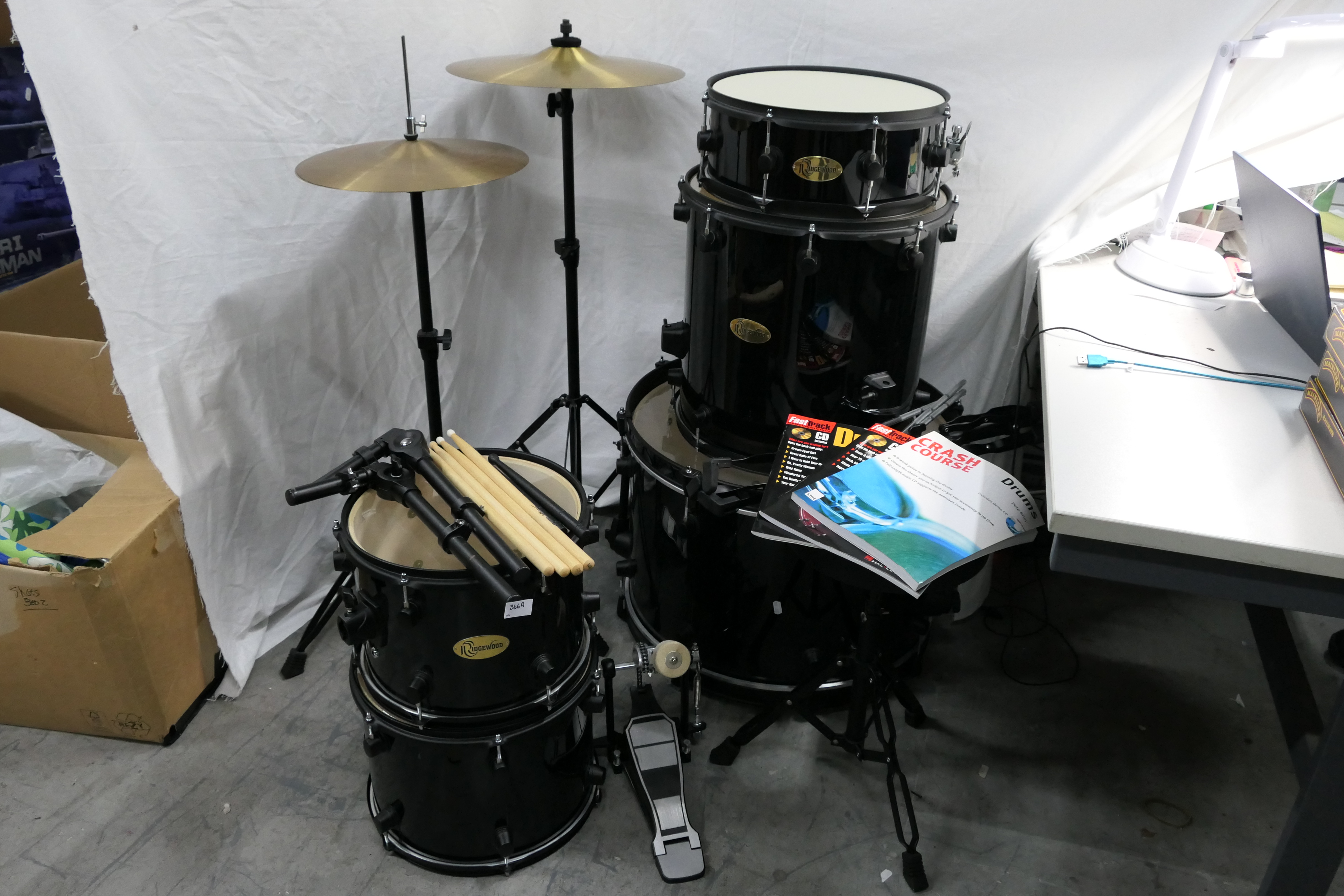 Ridgewood - Drumkit - 5 Piece Drum Set. - Image 2 of 8