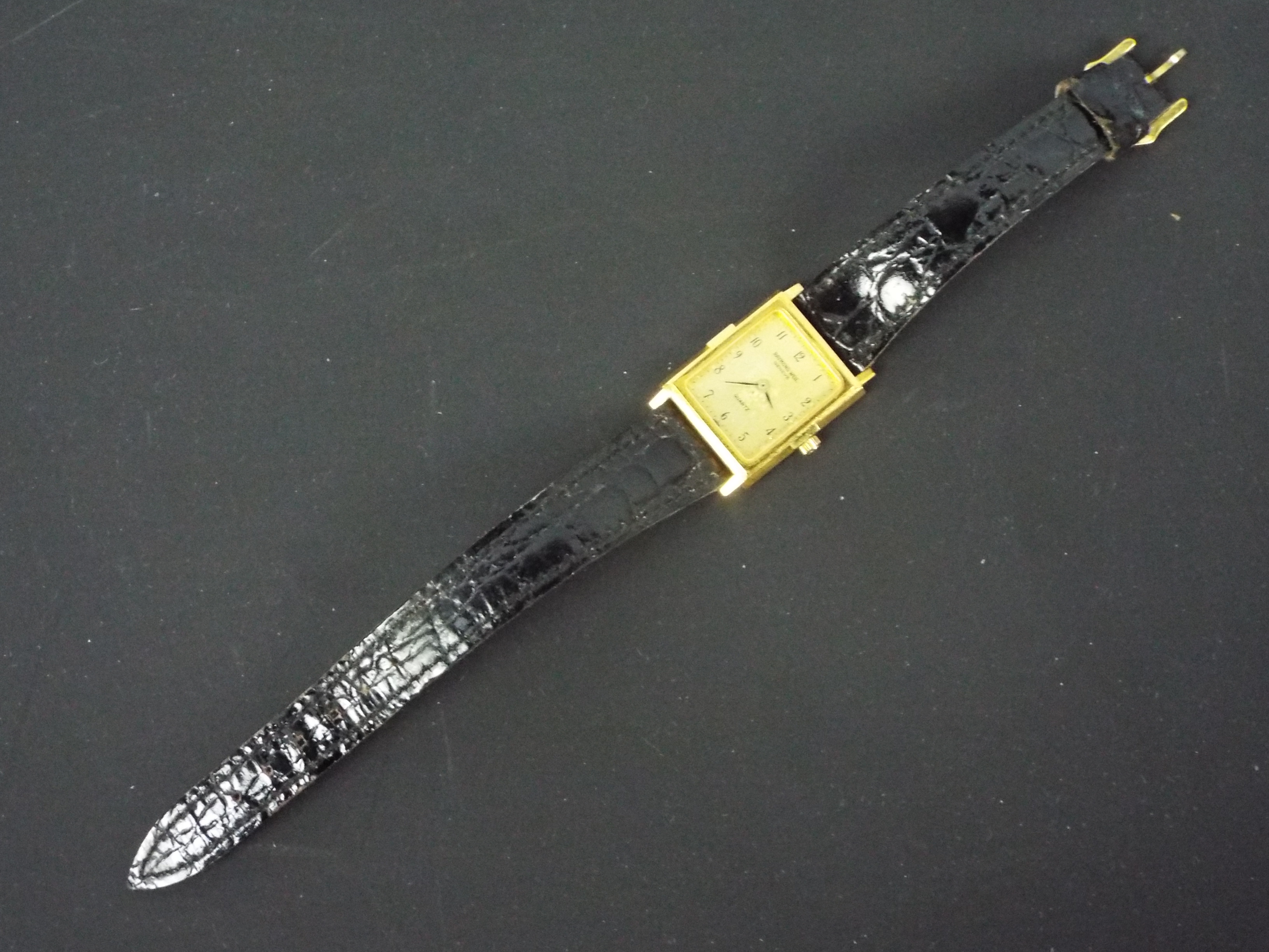 A lady's 18ct gold plated wrist watch on black leather strap. - Image 3 of 3