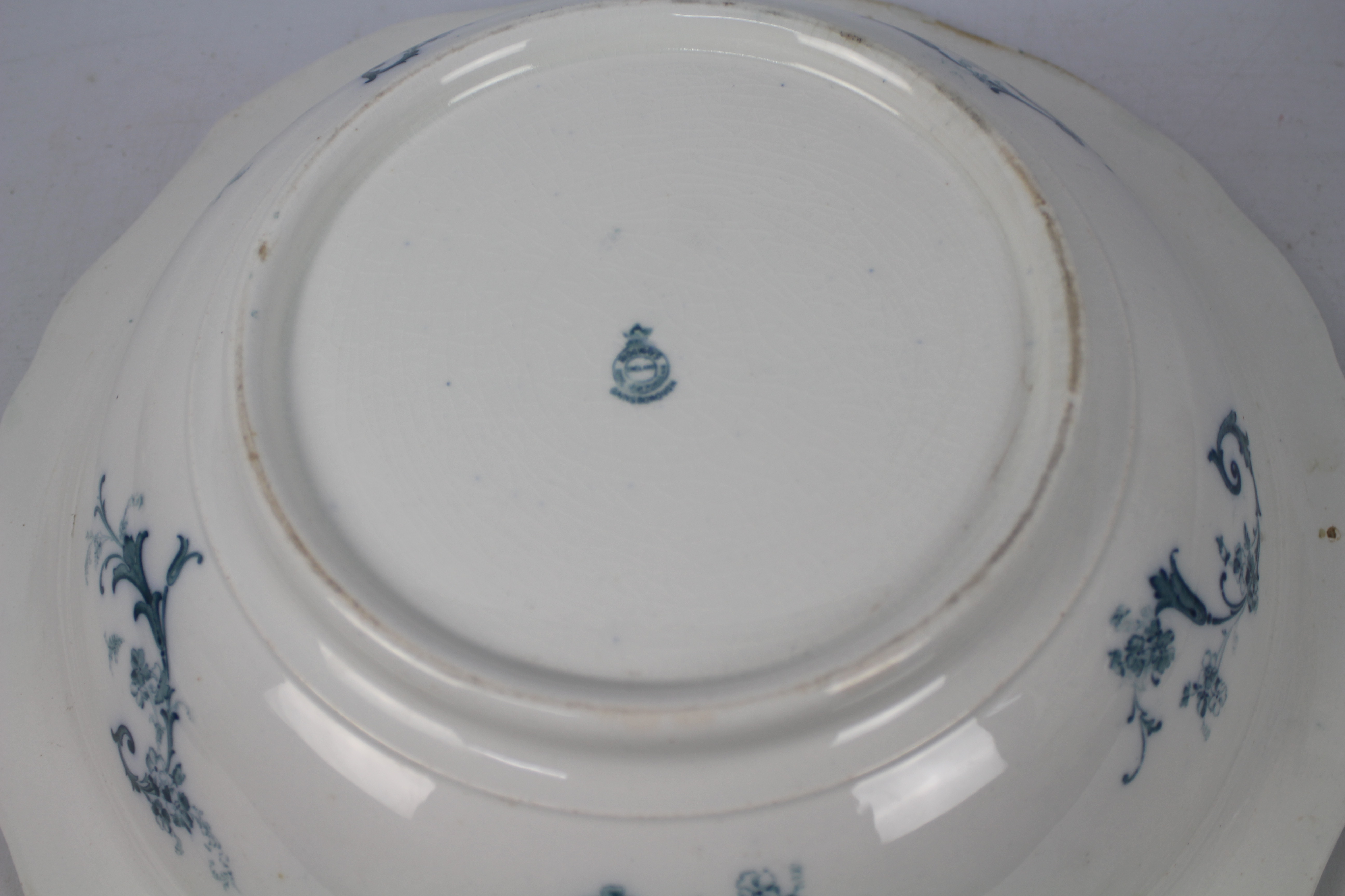 A Ridgways Gainsborough pattern wash bowl and jug together with three cabinet plates, - Image 8 of 13
