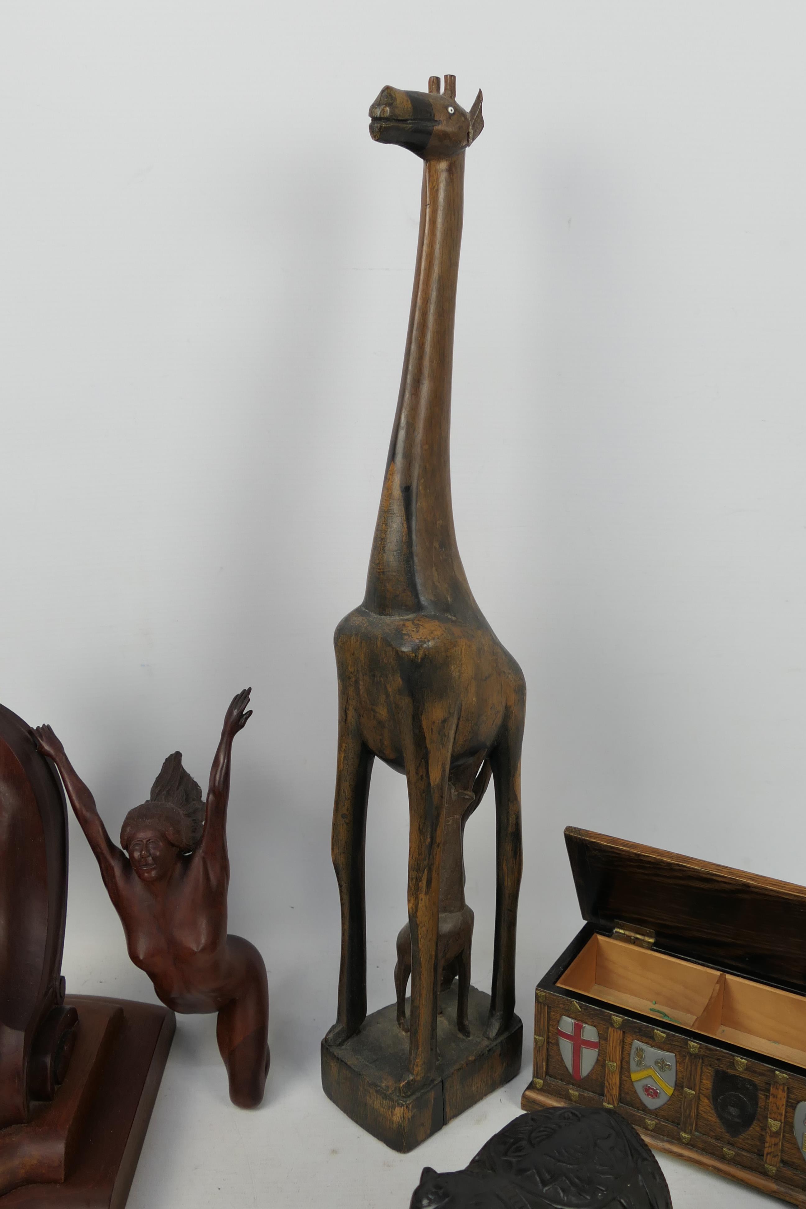 Carved wood elephants, giraffe group, coffer form cigarette box and similar. - Image 4 of 5