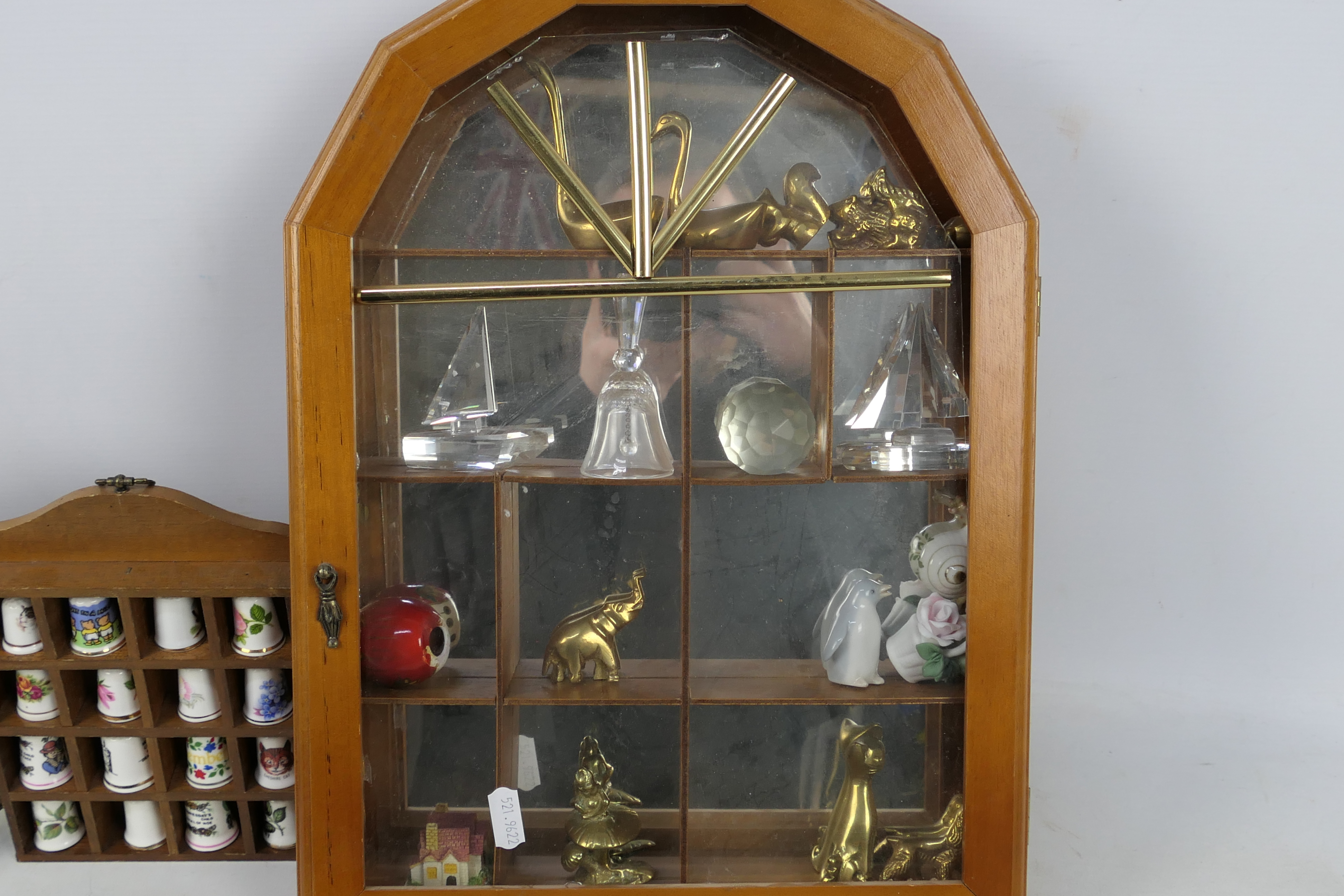 Various display cases containing thimble - Image 4 of 4