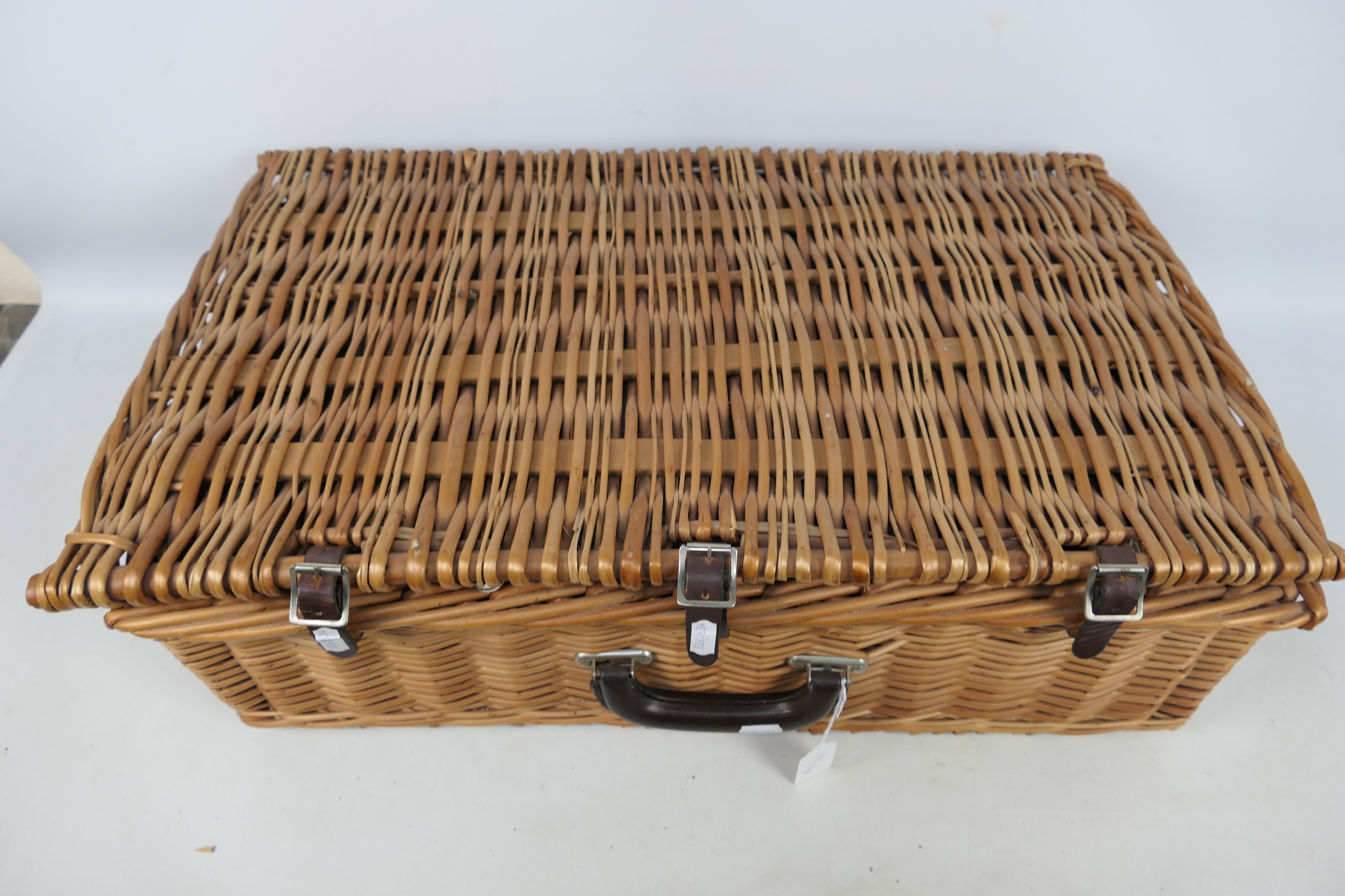 A vintage Antler picnic set in wicker basket. - Image 6 of 6