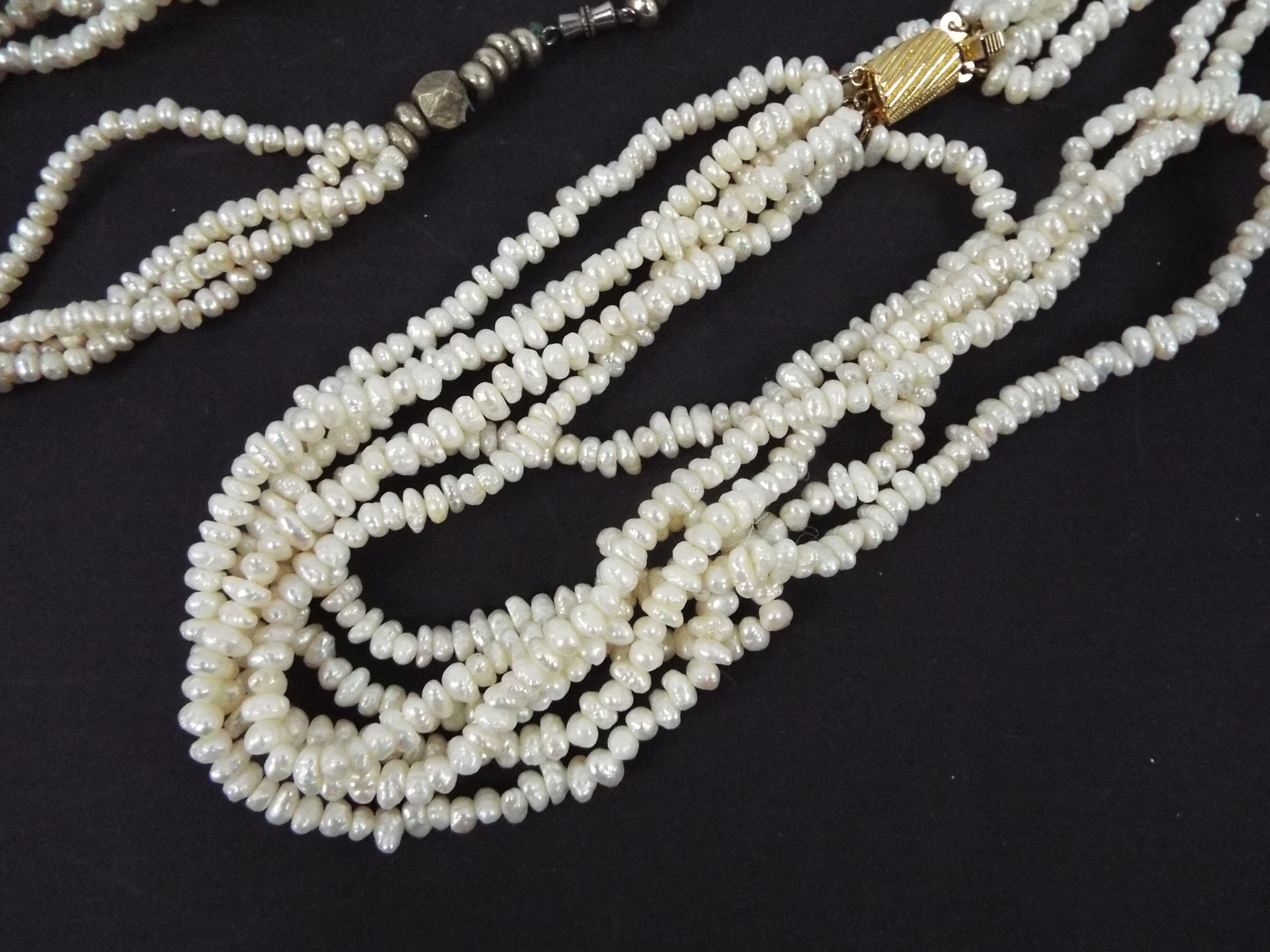 Two multi-strand necklaces, one with gilt metal clasp, longest 47 cm. - Image 2 of 5