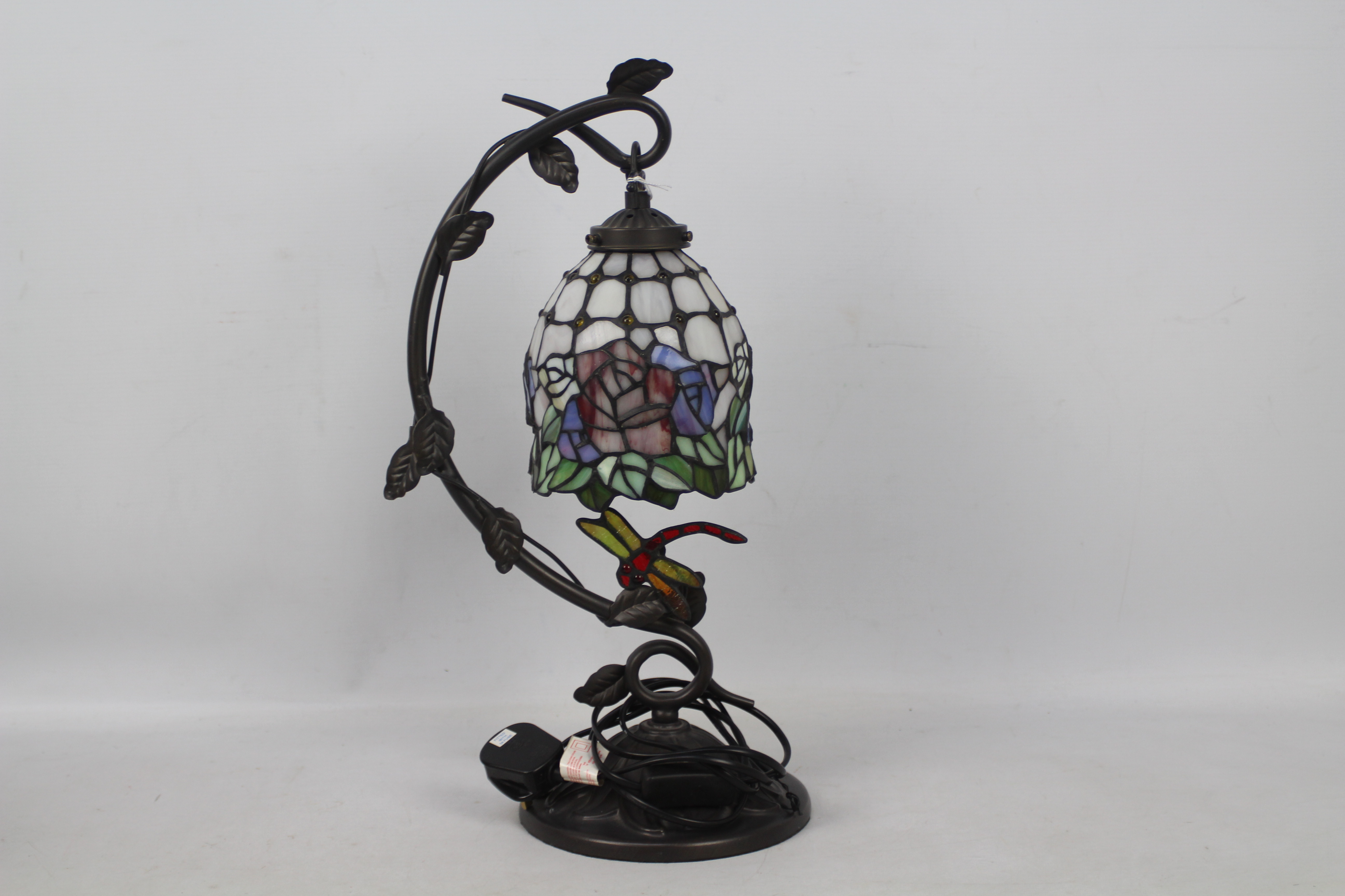 Three Tiffany style table lamps, largest approximately 49 cm (h). - Image 3 of 6