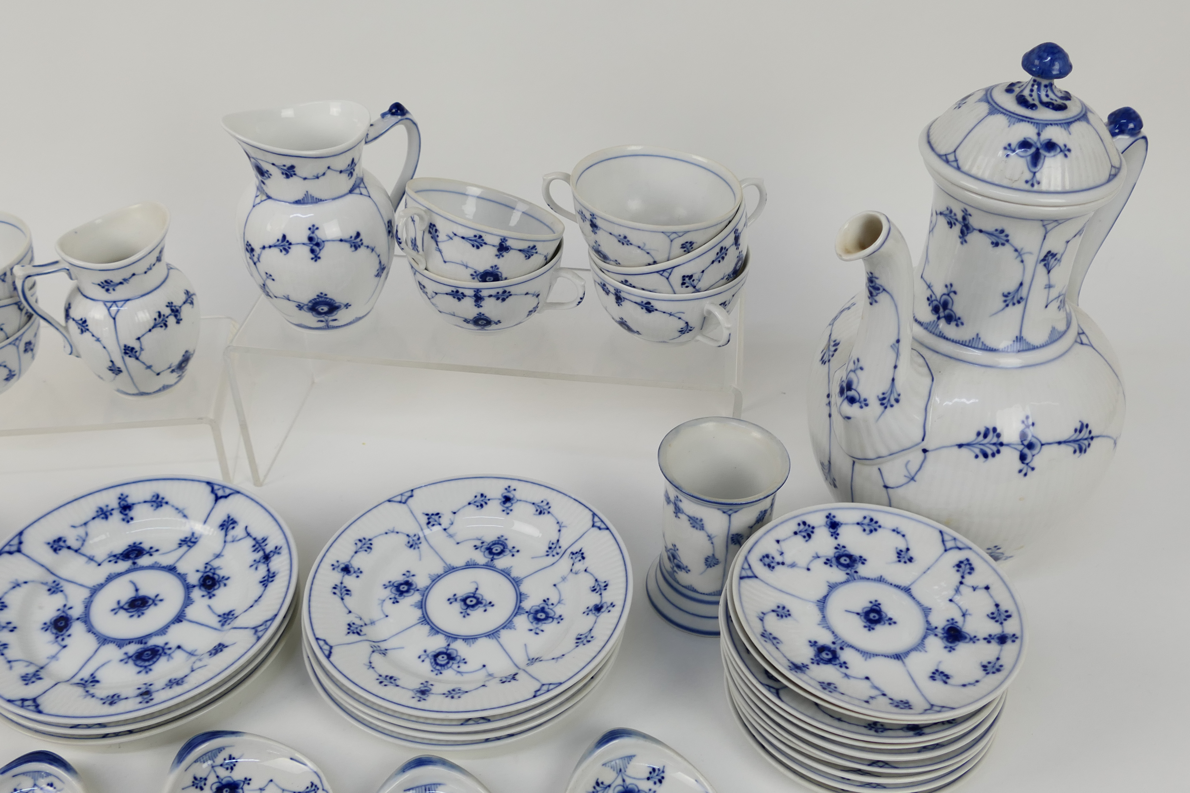 Royal Copenhagen - A 20th century coffee service in the Blue Fluted Plain pattern comprising coffee - Image 3 of 7