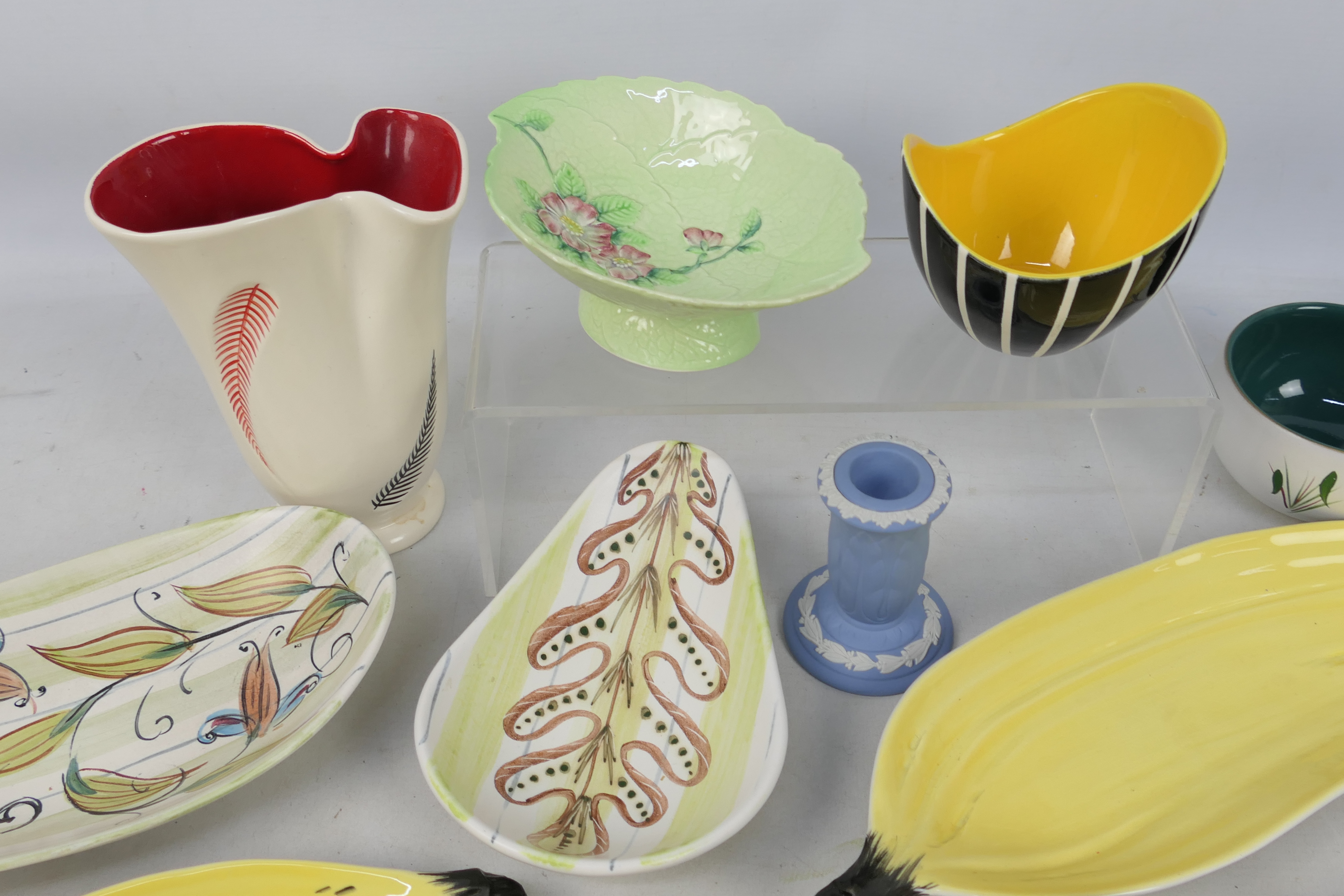 Mixed ceramics comprising Carlton Ware banana dishes, Denby dishes including Glynn Colledge, - Image 2 of 7