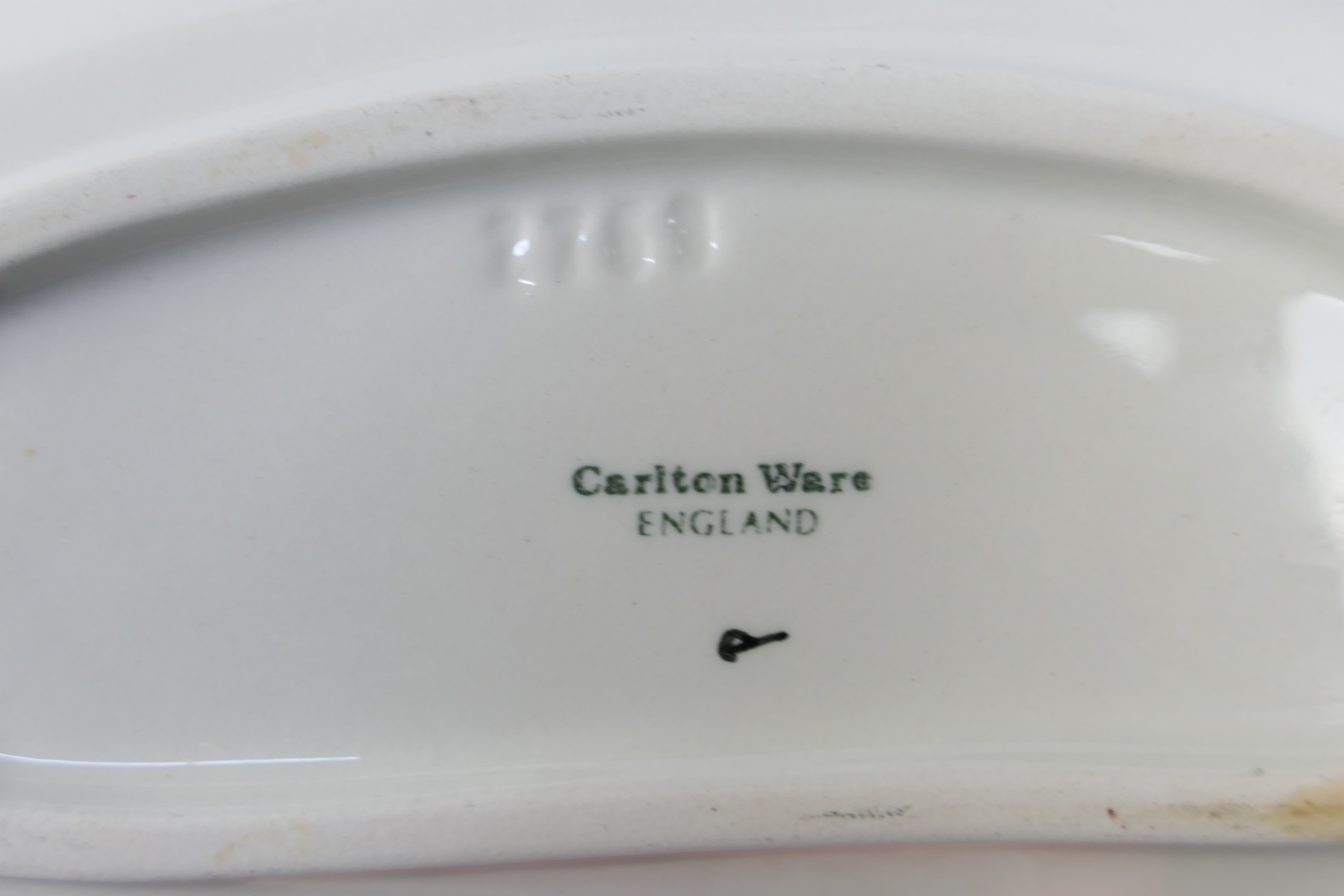 Mixed ceramics comprising Carlton Ware banana dishes, Denby dishes including Glynn Colledge, - Image 6 of 7