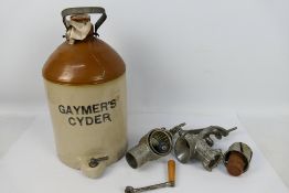 Vintage kitchenalia and a large stoneware jug marked Gaymers Cider, 42 cm (h).