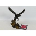 Franklin Mint - Wings of Glory - A bronze bald eagle statue by Ronald Van Ruyckevelt - Bronze
