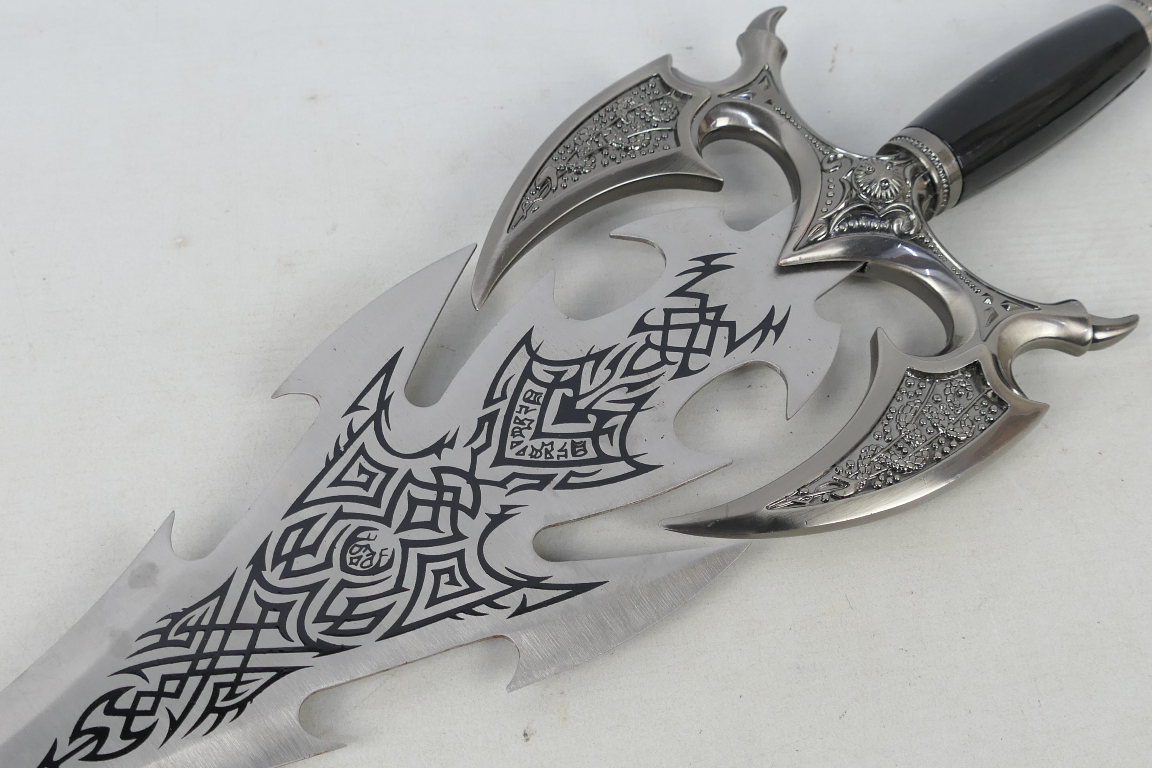 An ornamental Fantasy sword, - Image 5 of 6