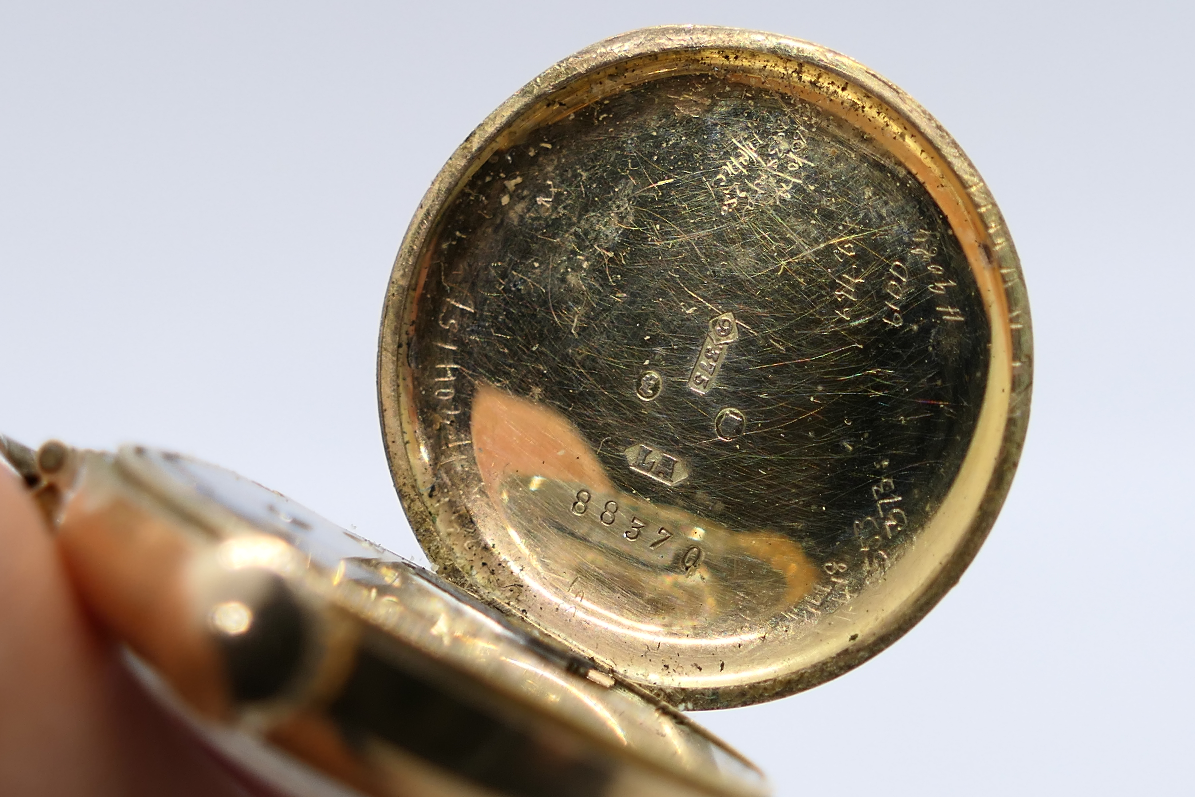 A lady's vintage 9 carat gold cased watch stamped 9; 375, - Image 7 of 7