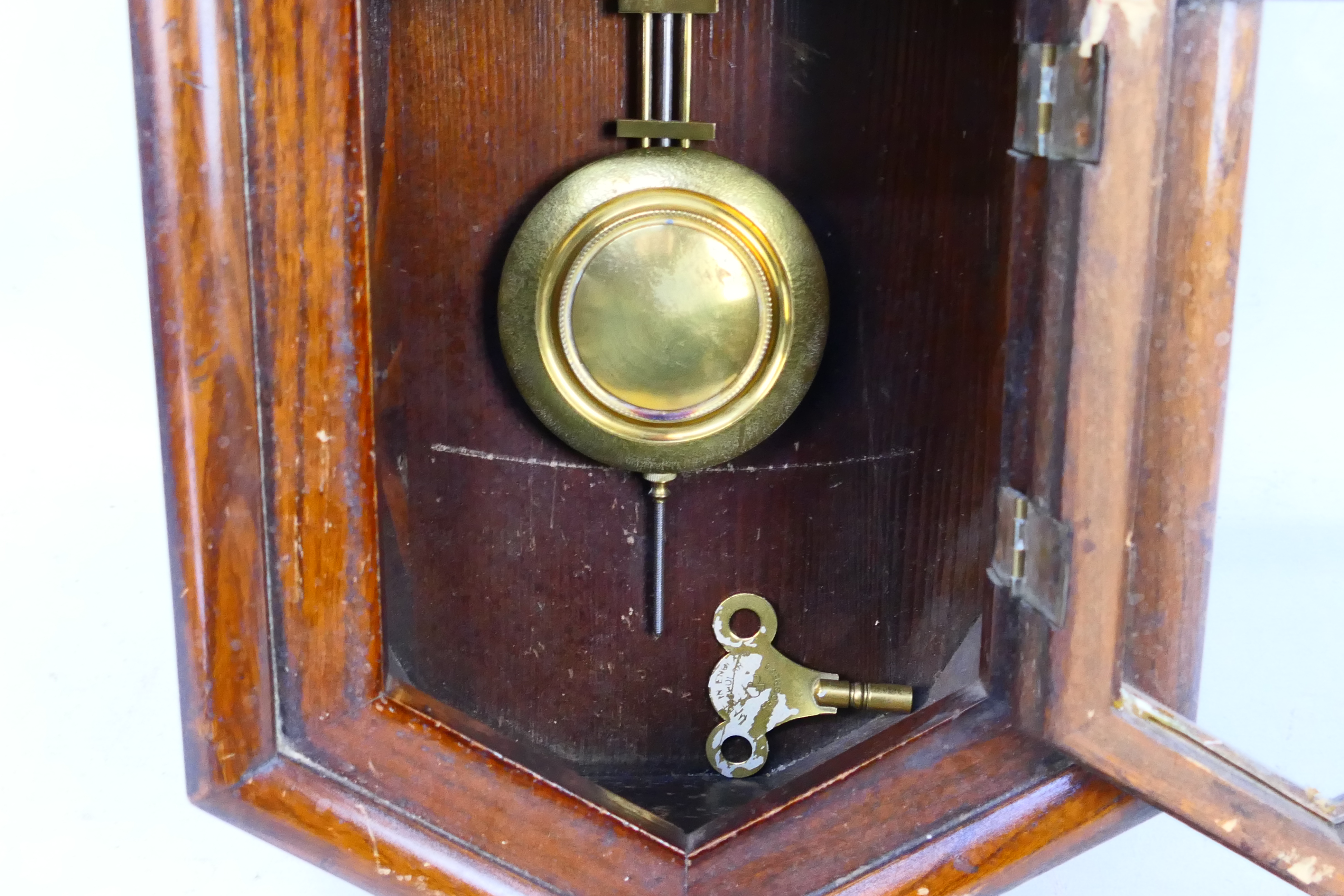 A good example of an American drop-dial wall clock, 8-day gong striking movement, - Image 4 of 6