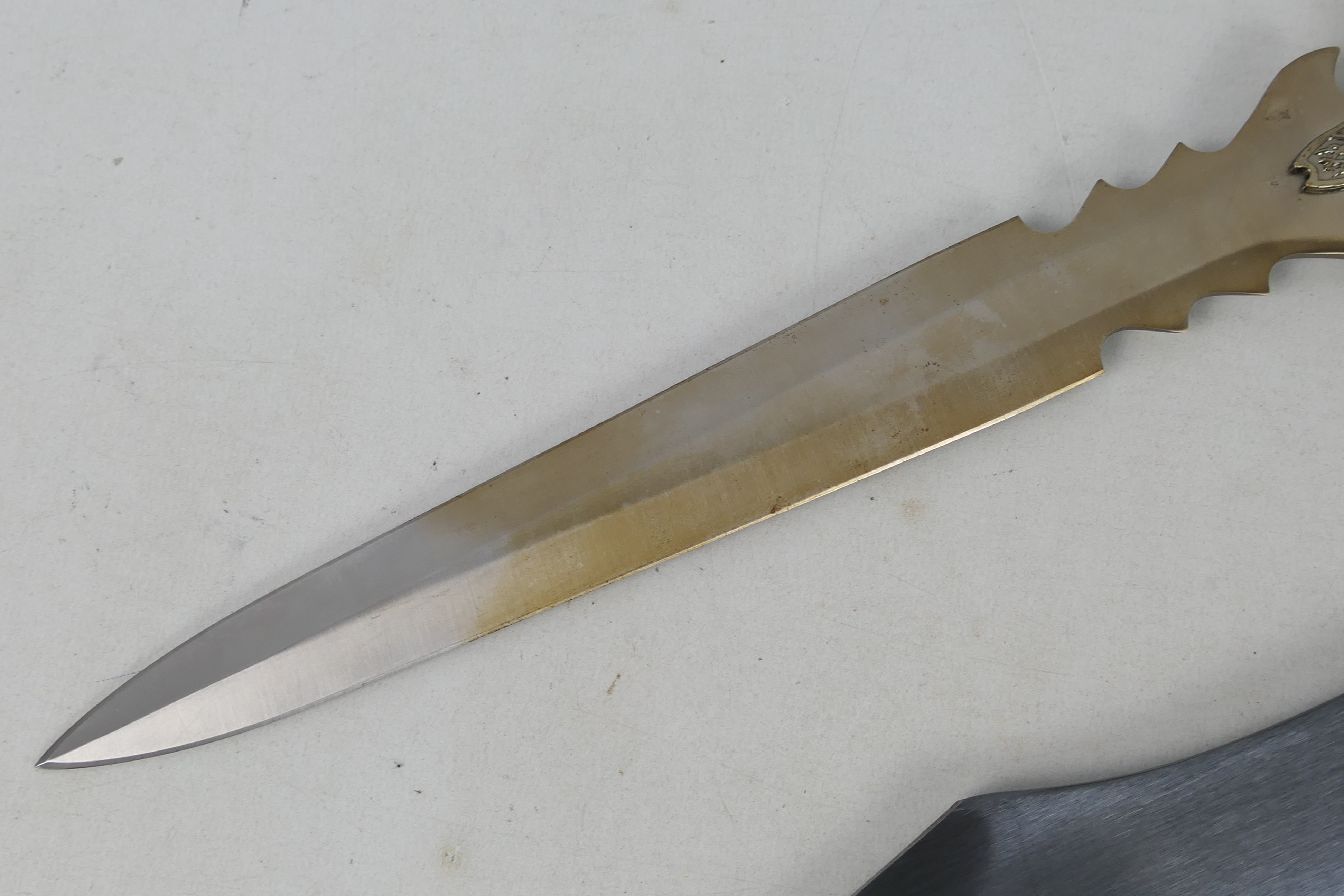 An Ancient Warrior short sword and a fantasy type dagger, largest approximately 63 cm (l). - Image 3 of 6