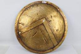 A model Spartan shield based on the film 300, approximately 60 cm (d).