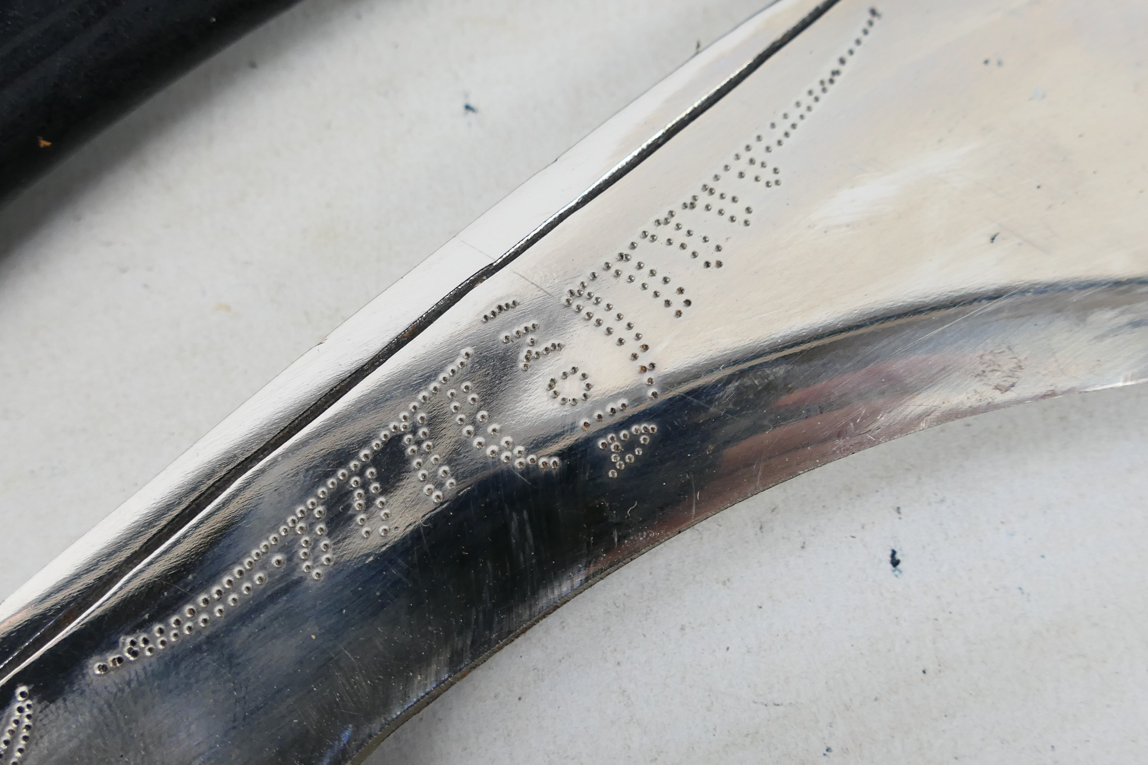An Indian kukri knife with lion head pom - Image 6 of 8