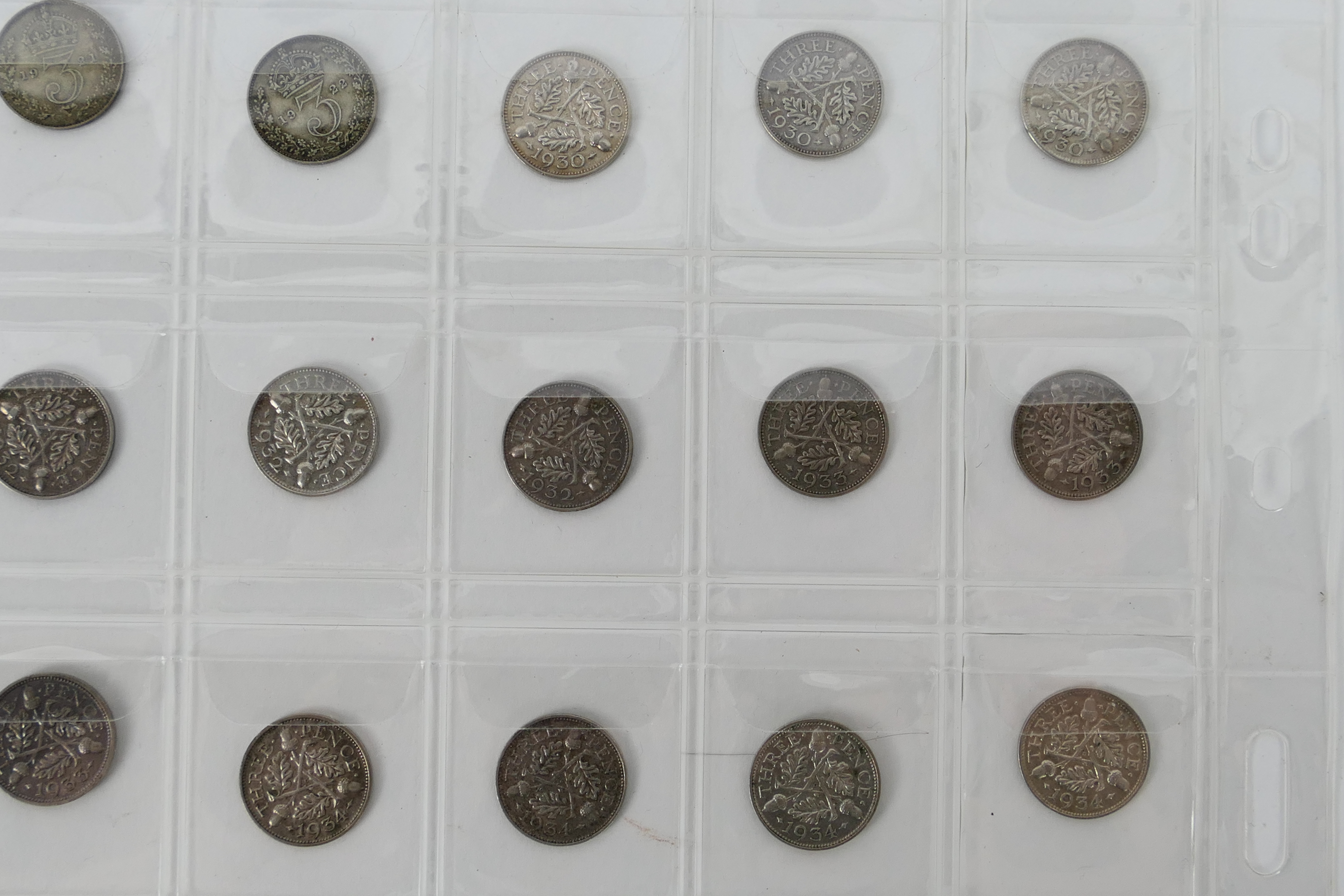 Silver Coins - A collection of silver 3d - Image 8 of 9