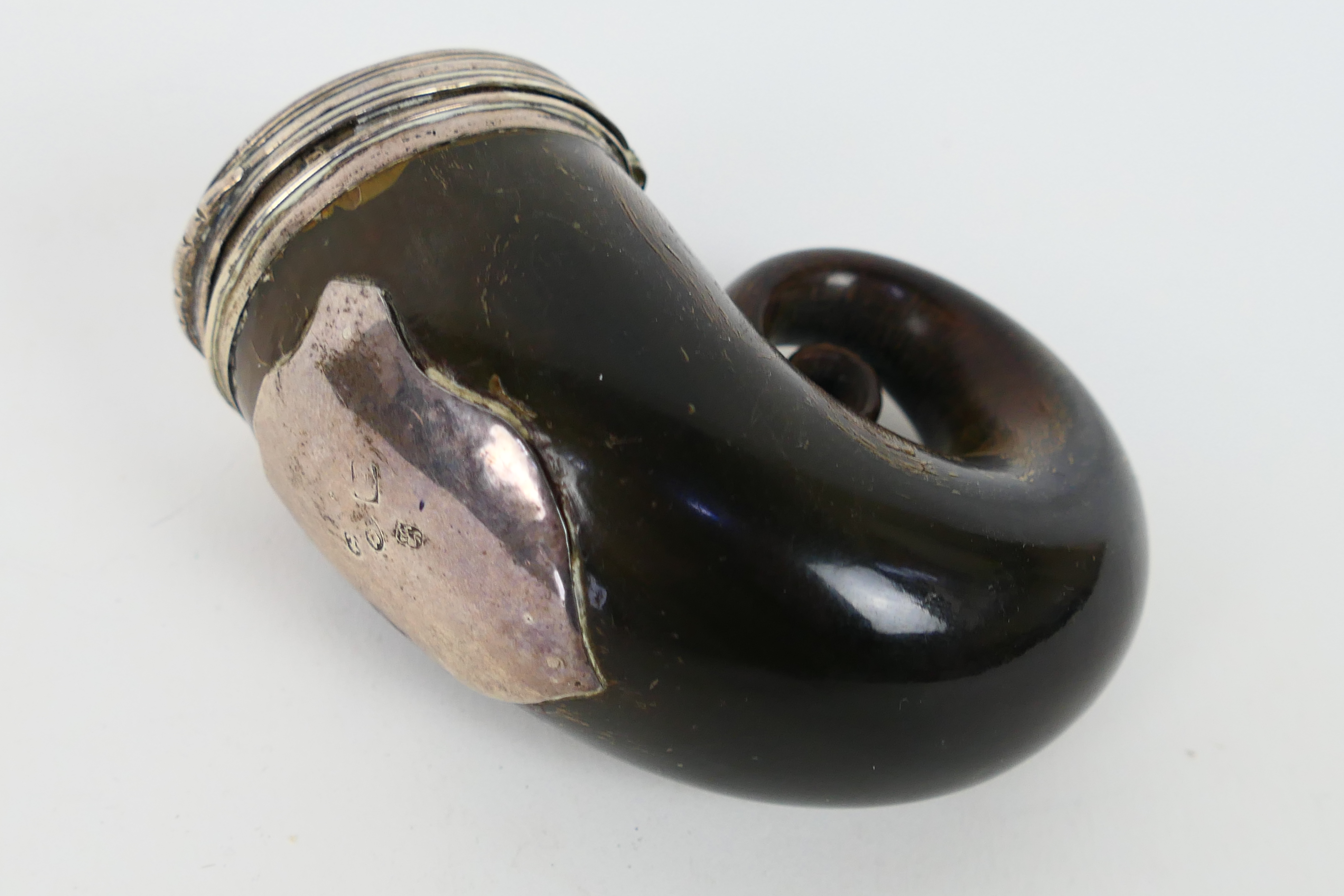 A 19th century Scottish ram's horn snuff mull, the white metal hinged lid set with central stone, - Image 3 of 3