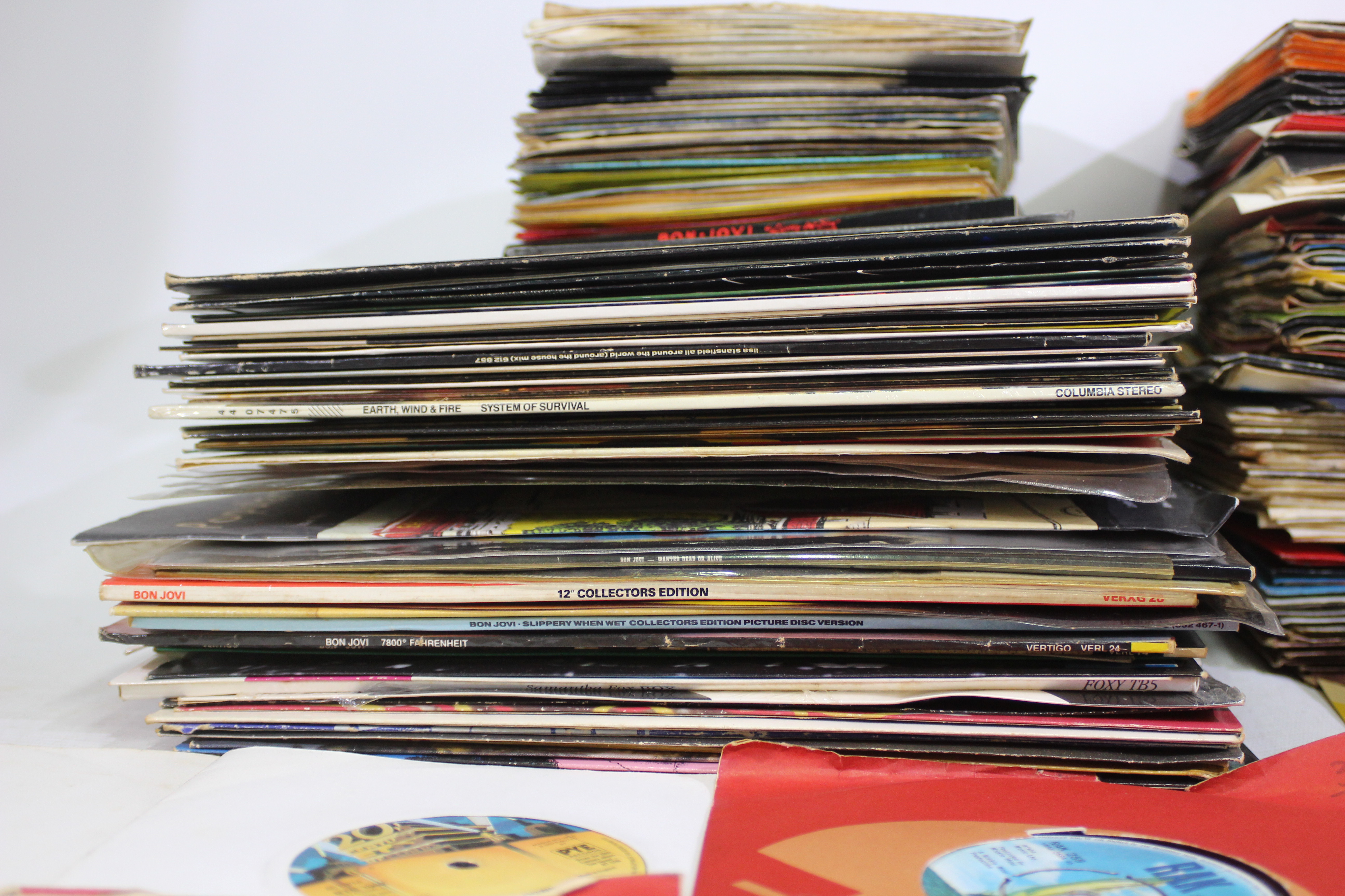 A large quantity of 7" vinyl records to include Blondie, Thin Lizzy and other. - Image 2 of 4