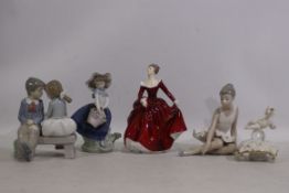 Nao, Lladro, Royal Doulton, Galos - 5 x ceramic figures - Lot includes a Nao ballerina.