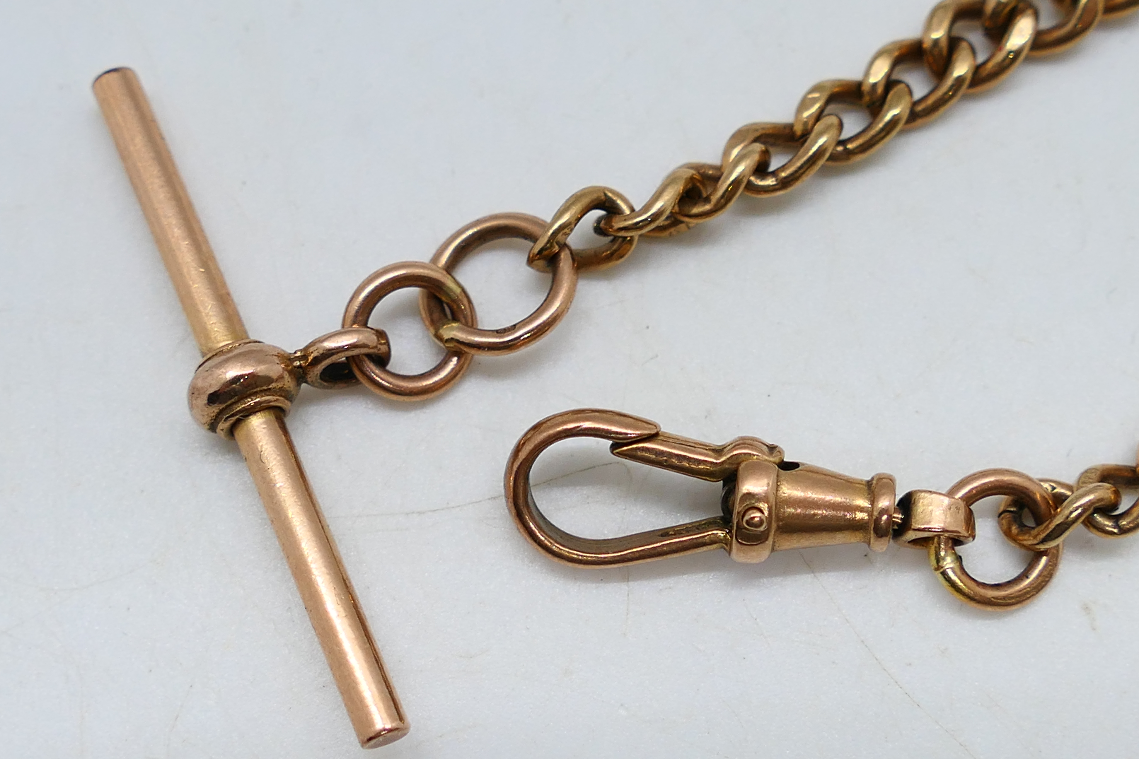 A 9ct rose gold chain and T-bar, 20 cm (l), approximately 16.5 grams. - Image 3 of 3