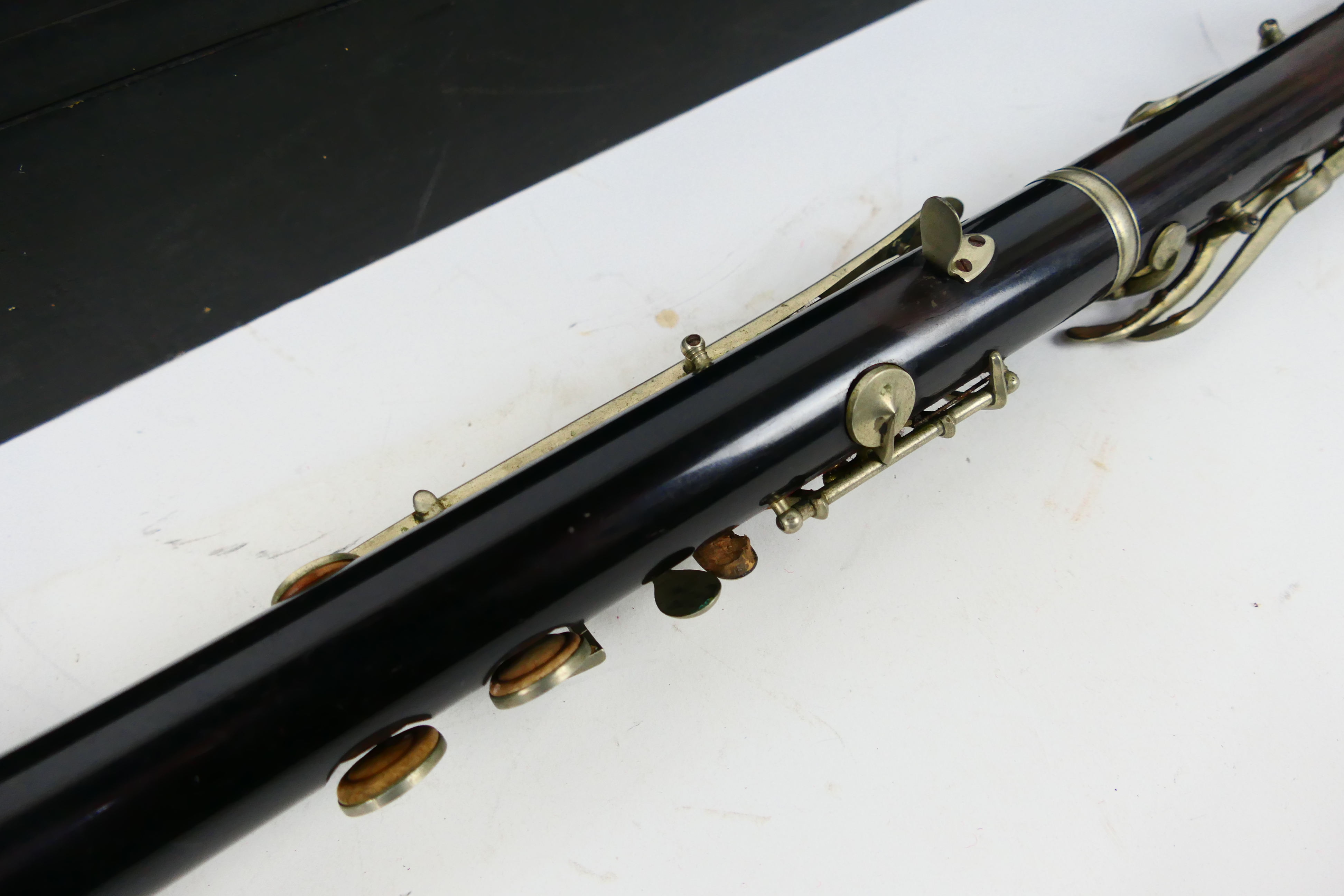 Clarinet. An unbranded clarinet, 65cm in length. - Image 6 of 7