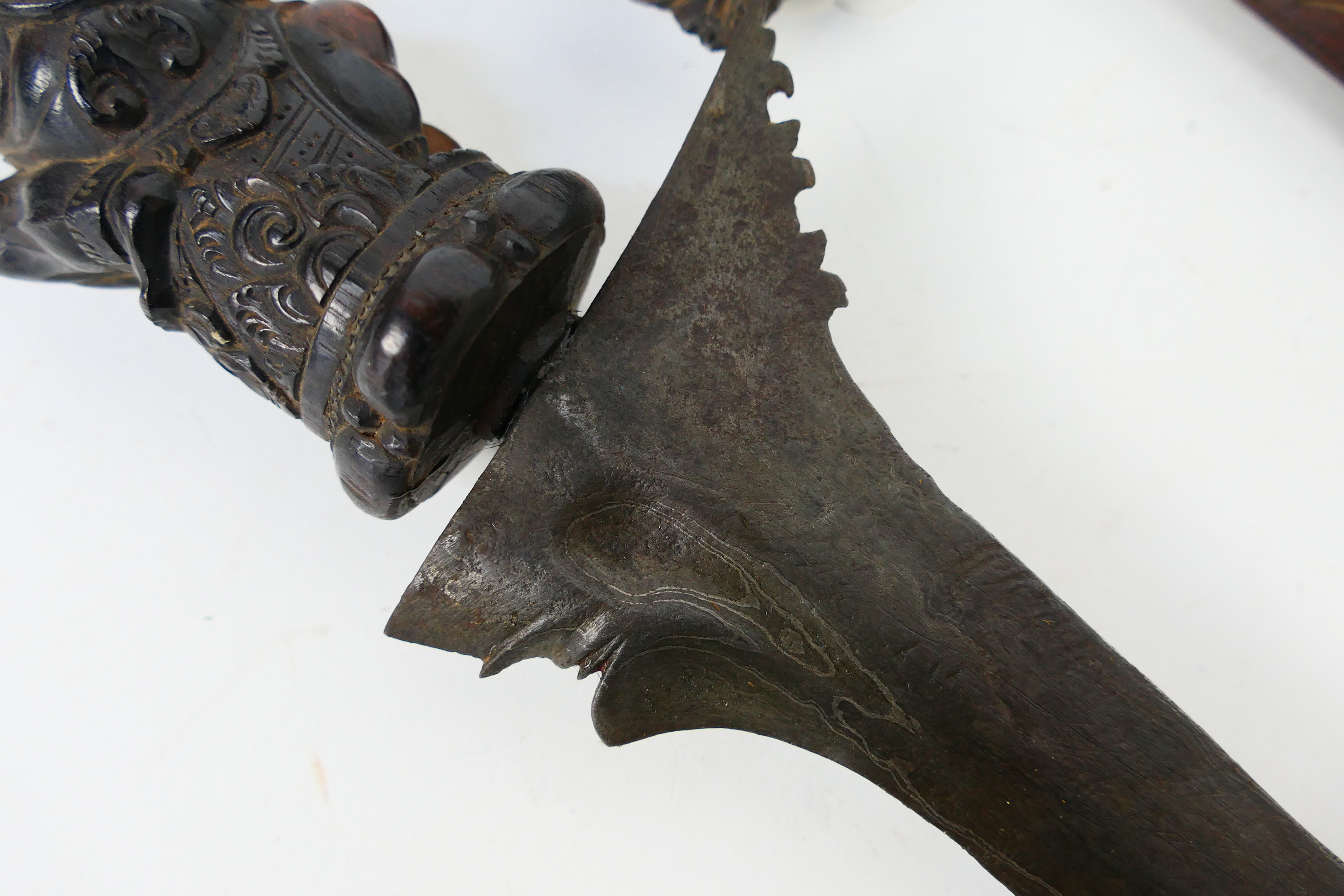 An Indonesian Kris with intricately carved scabbard and hilt, - Image 3 of 9