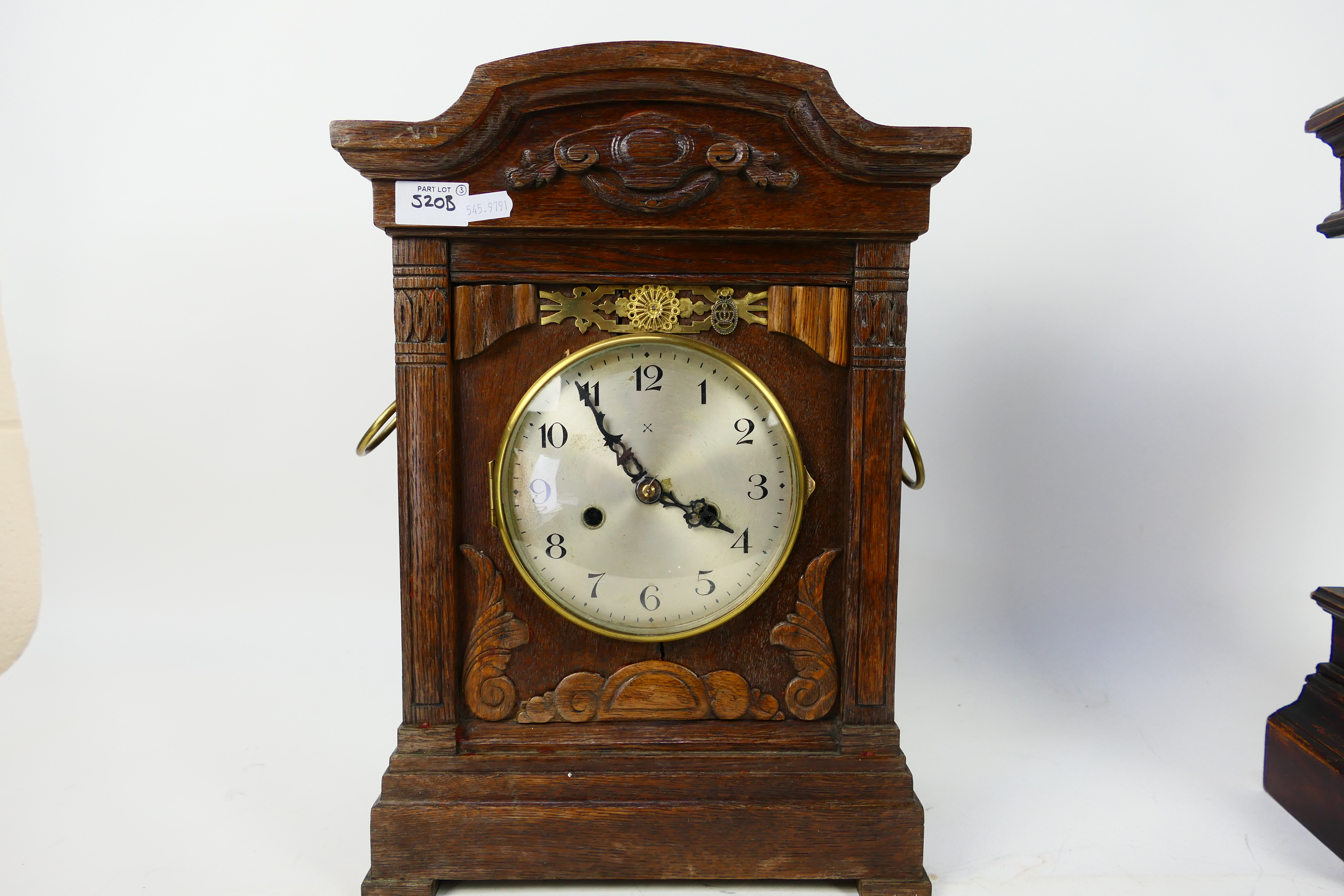A good lot to include three mantel/ table clocks, - Image 6 of 15