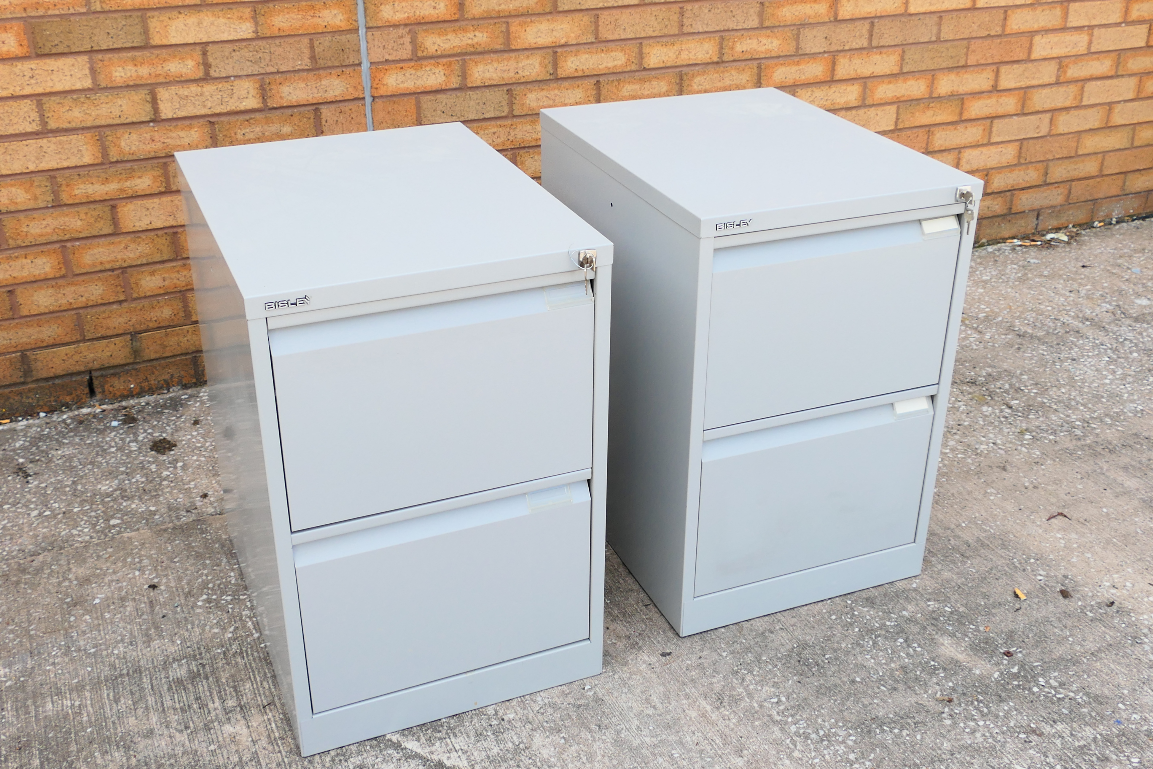 Two metal filing cabinets measuring 71 cm x 47 cm x 62 cm. - Image 3 of 3