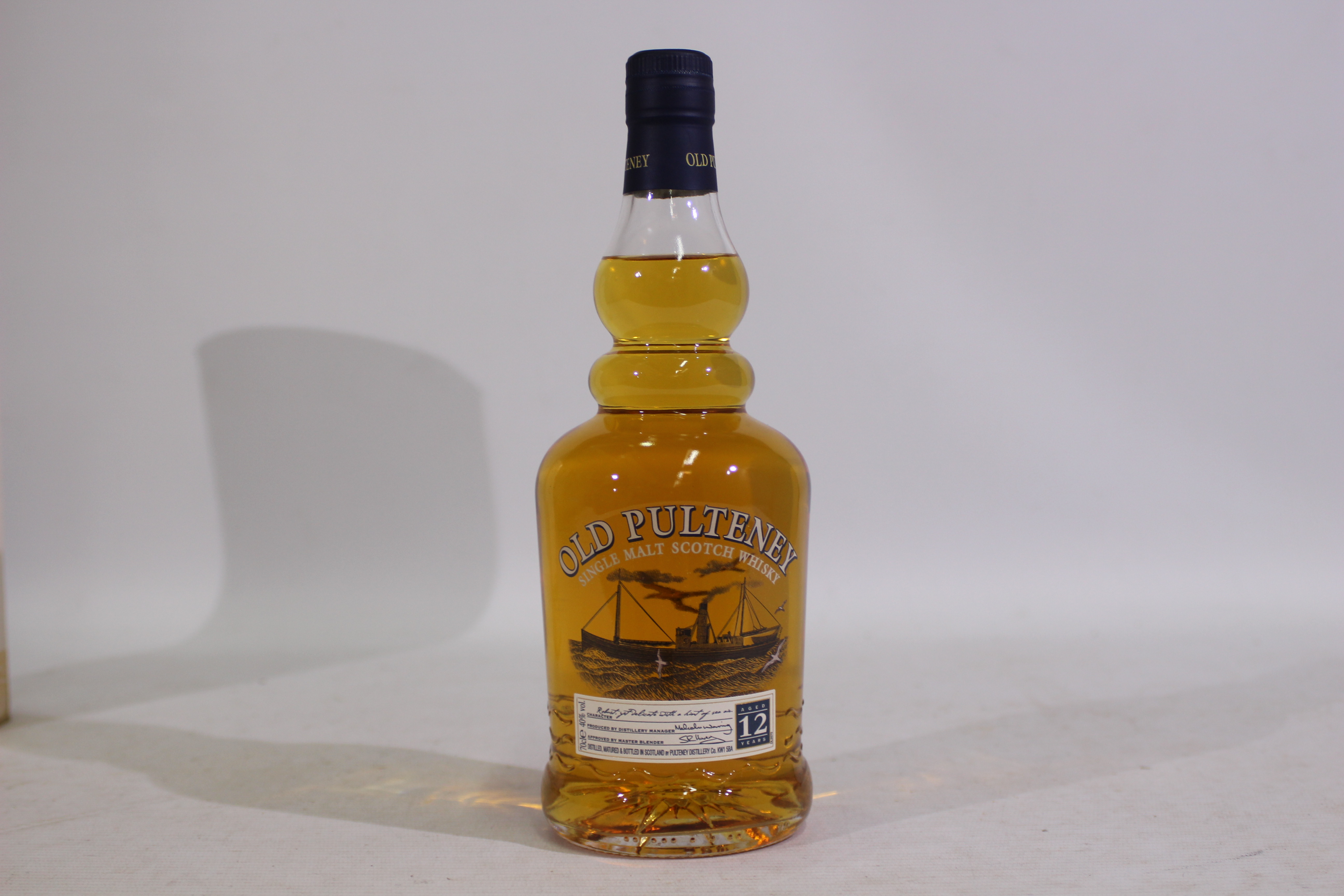 A 70cl bottle of Old Pulteney 12 year old single malt whisky, 40% ABV, contained in carton. - Image 2 of 3