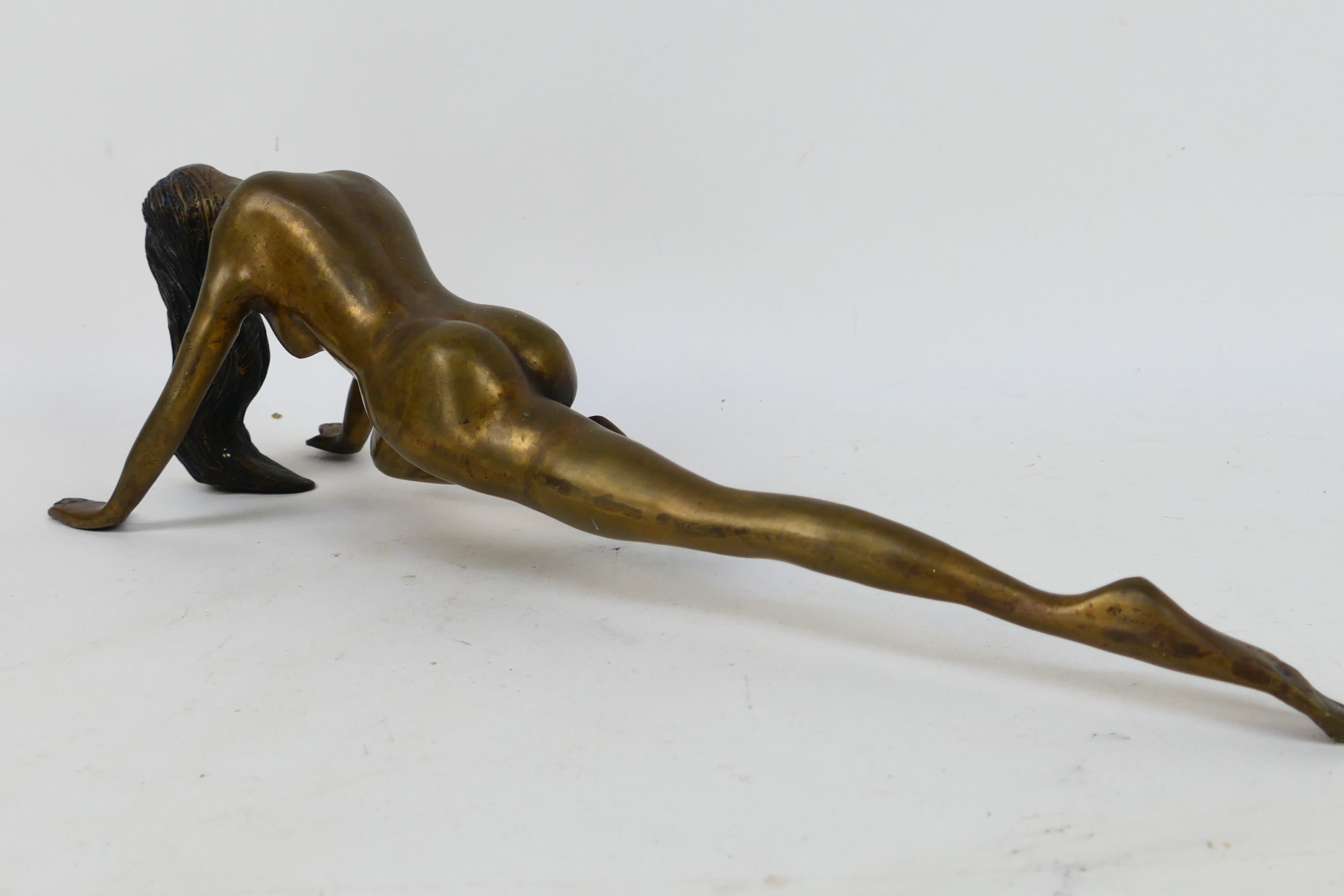 A cast bronze model depicting a female nude, approximately 49 cm (l). - Image 2 of 6