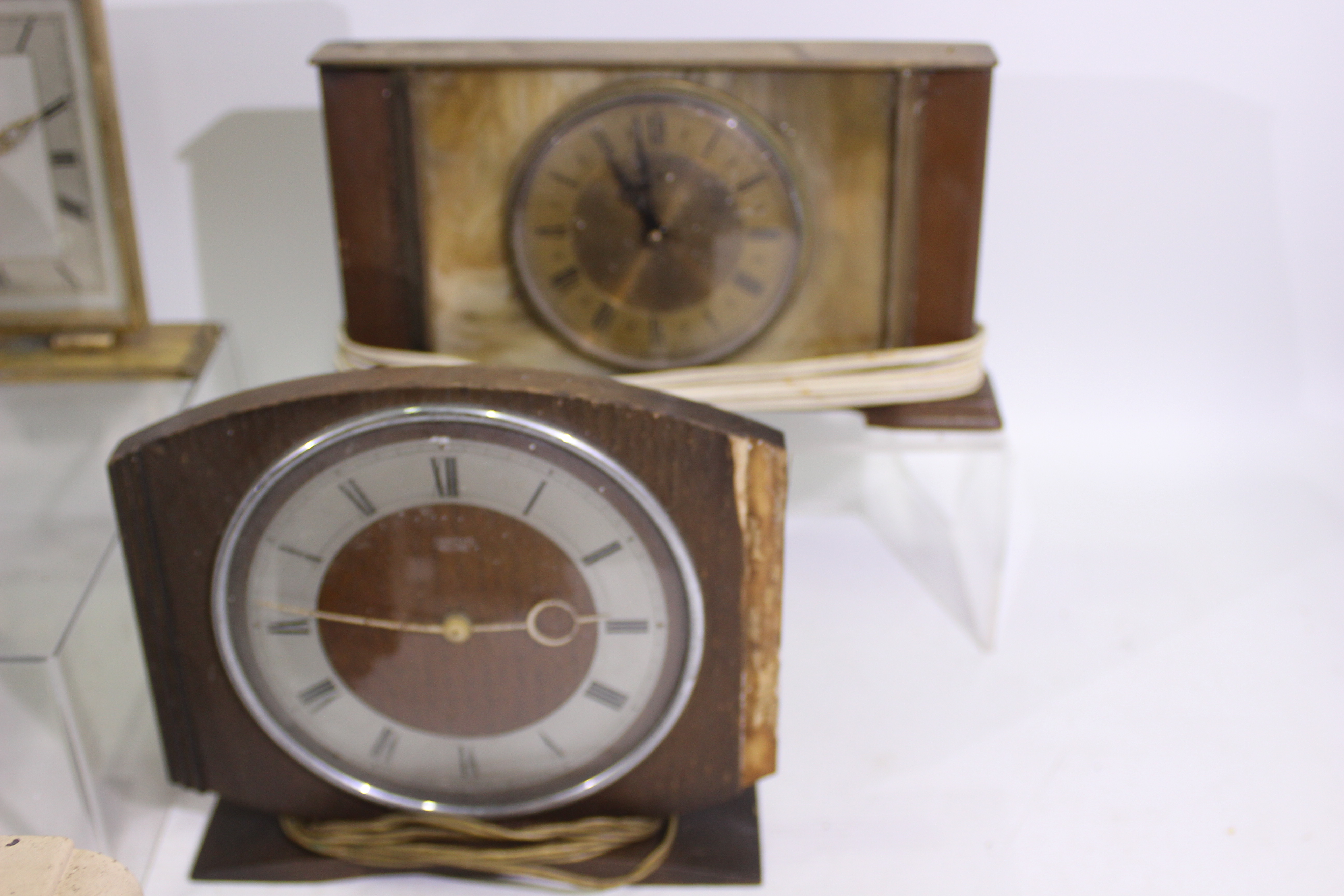 A collection of vintage clocks to include Metamec, Bentima, Westclox and other. - Image 7 of 7