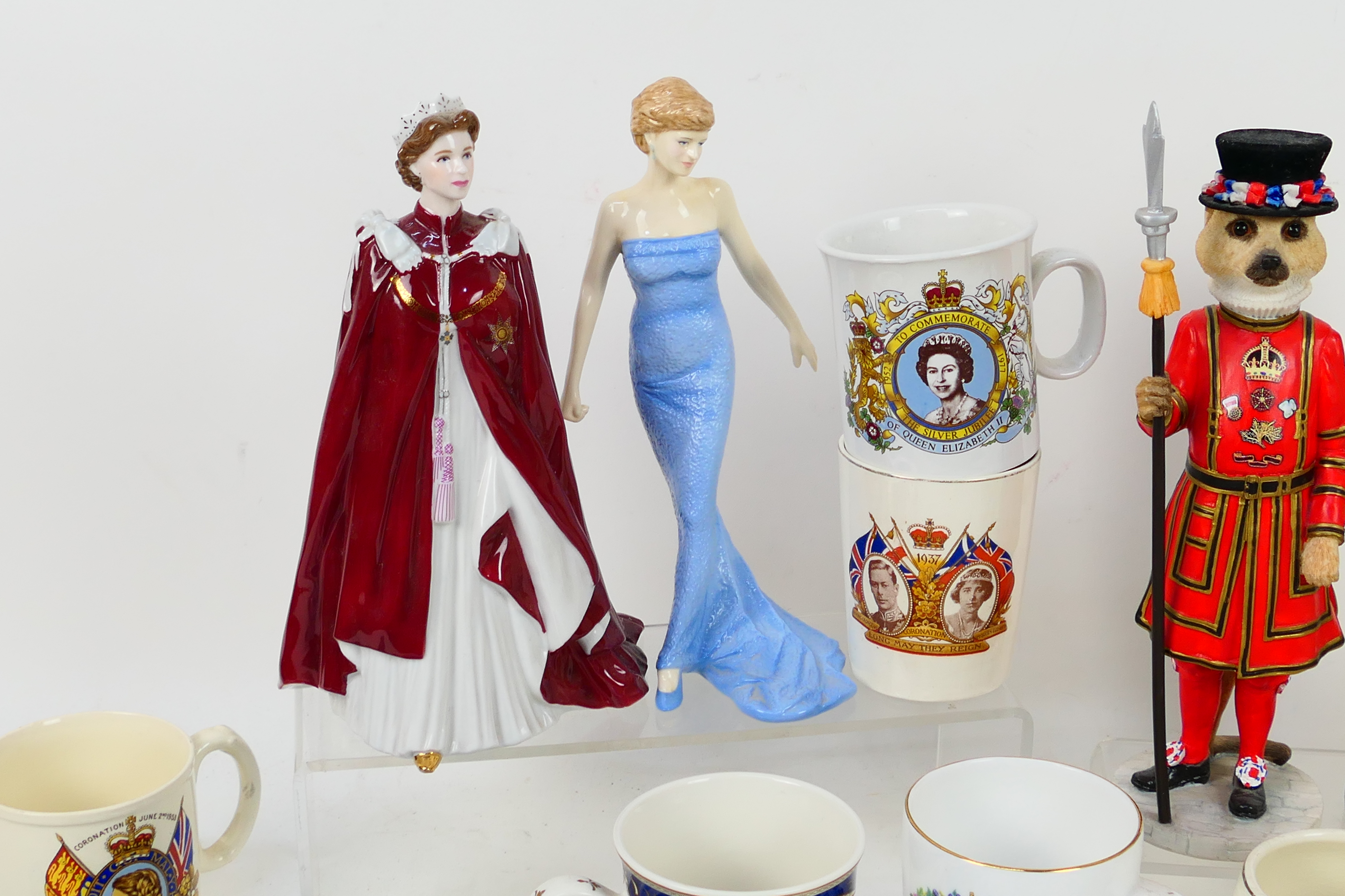 A Royal Worcester figure depicting Queen Elizabeth II, 80th birthday commemorative, - Image 2 of 5