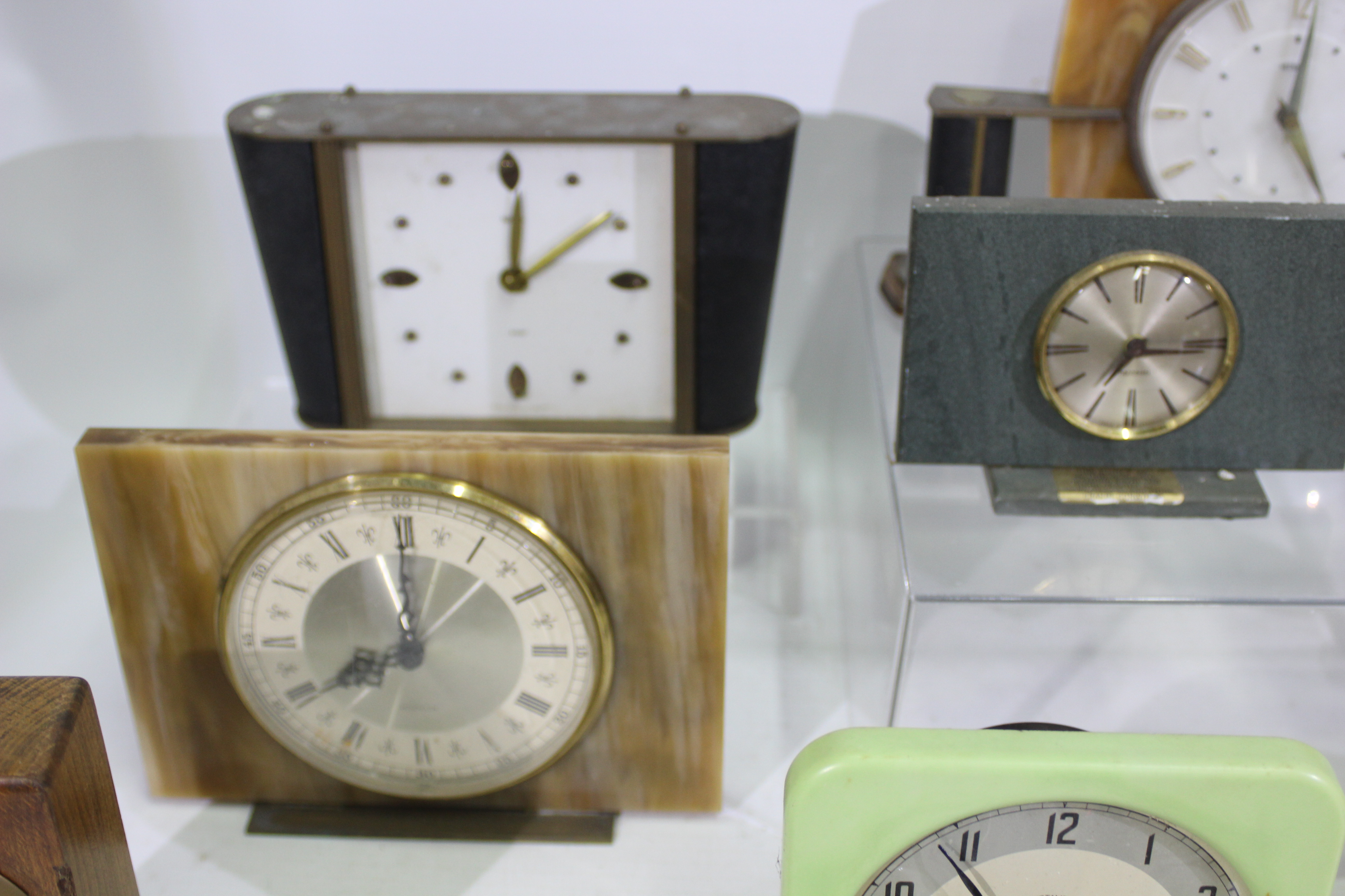 A collection of vintage desk / mantel clocks to include Bentima, Smiths, Westclox, - Image 4 of 7
