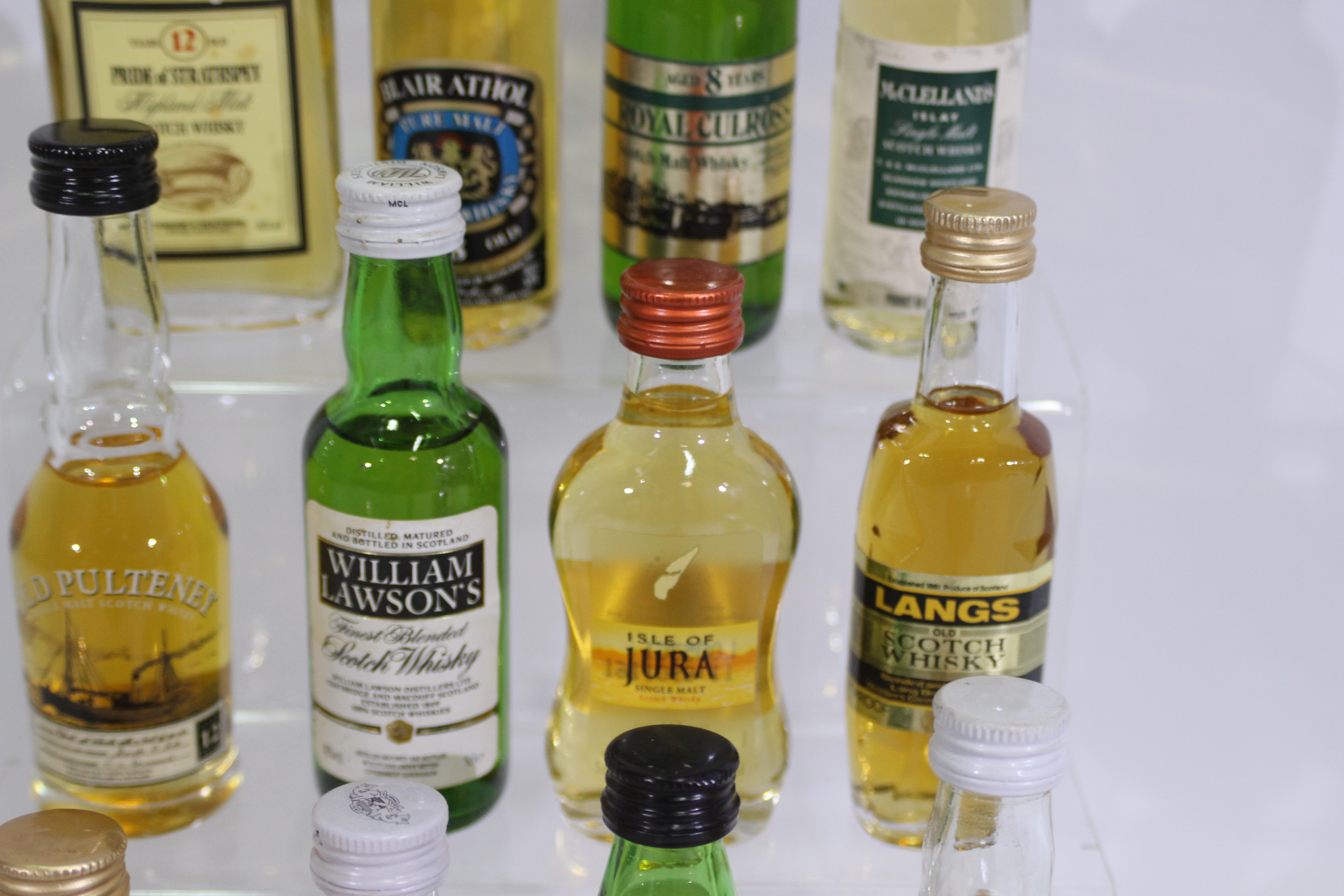 A collection of scotch whisky miniatures to include Blair Athol 8 years old, - Image 4 of 6