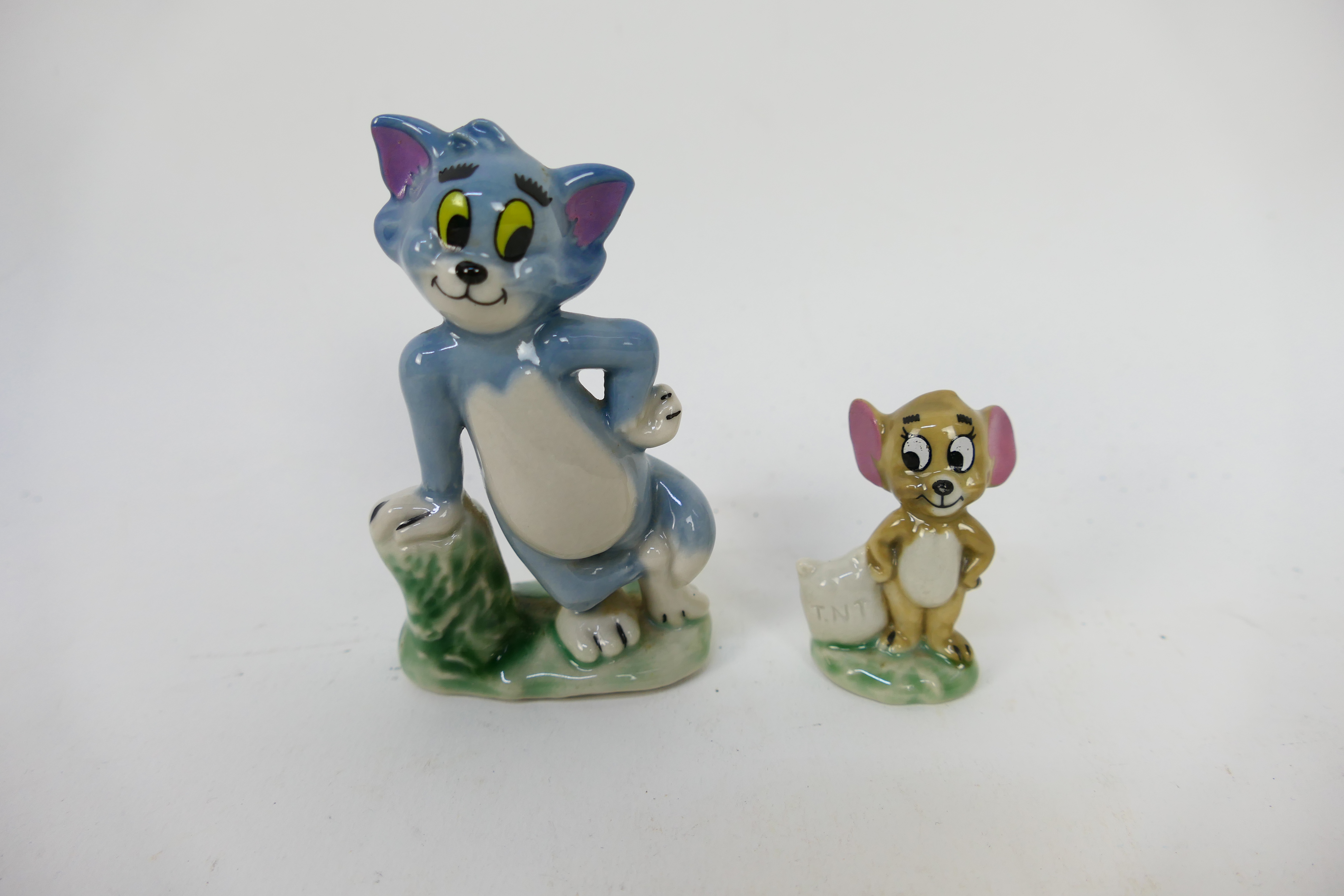 Lot to include A Royal Doulton Bunnybank # D6615, approximately 21 cm (h), - Image 2 of 5