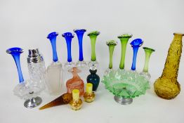 A collection of glassware to include Art Deco style and other.