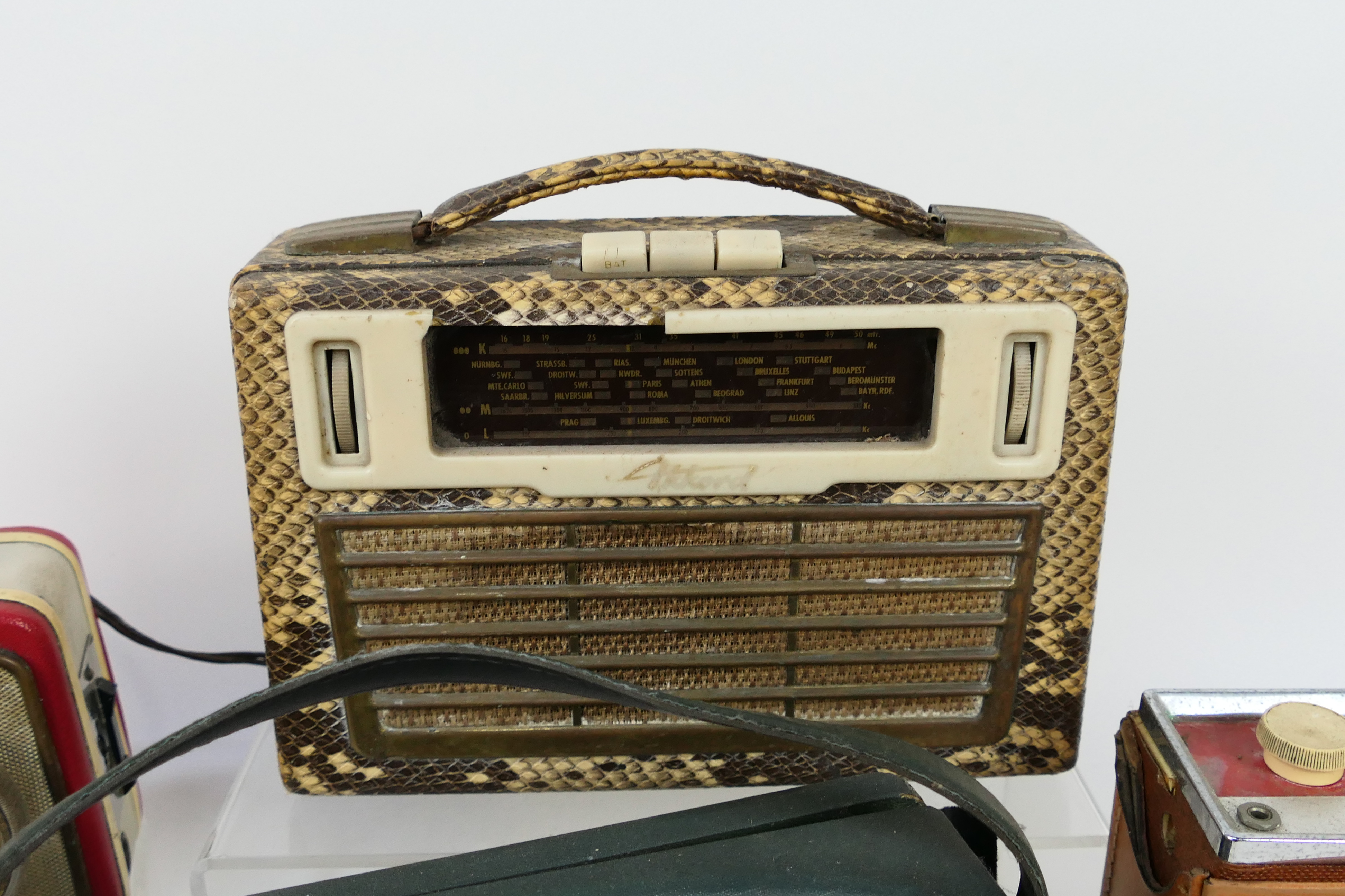 A collection of vintage radios to include Akkord, Bush, Roberts, Ever Ready Sky Master and Ekco 208. - Image 2 of 3