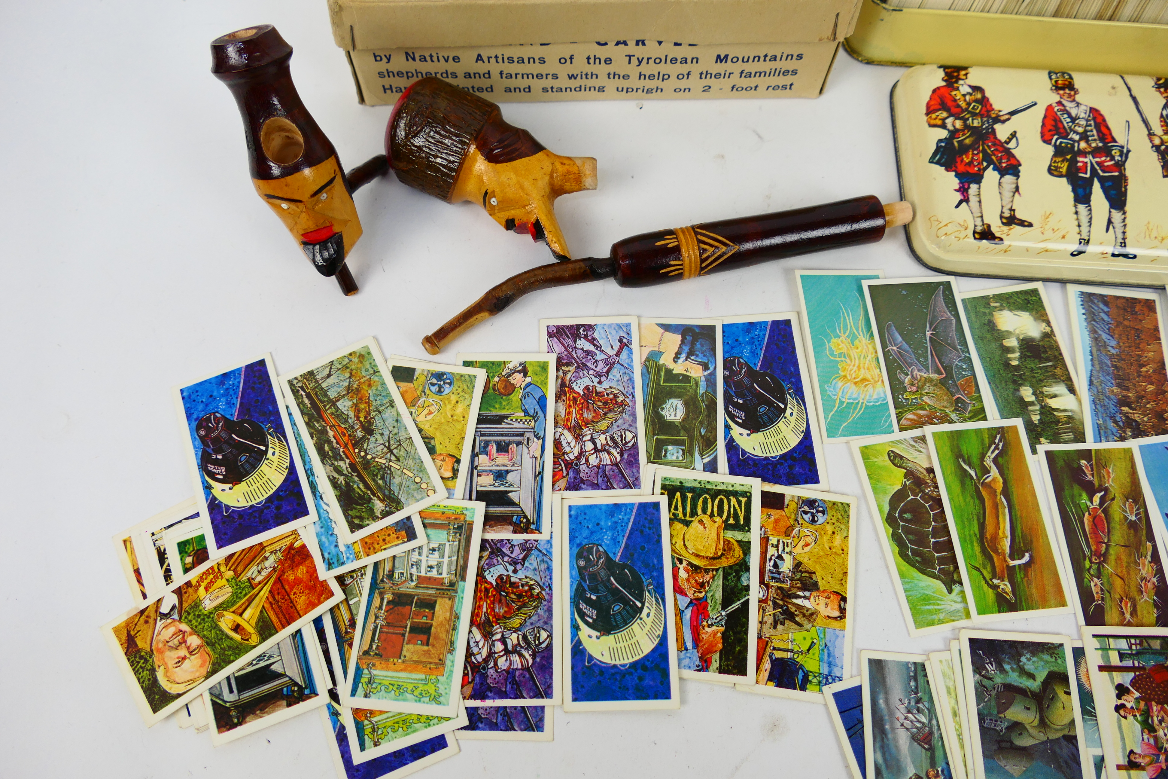 A hand carved Giant Tyrolean pipe contained in original box and a quantity of tea cards. - Image 2 of 5