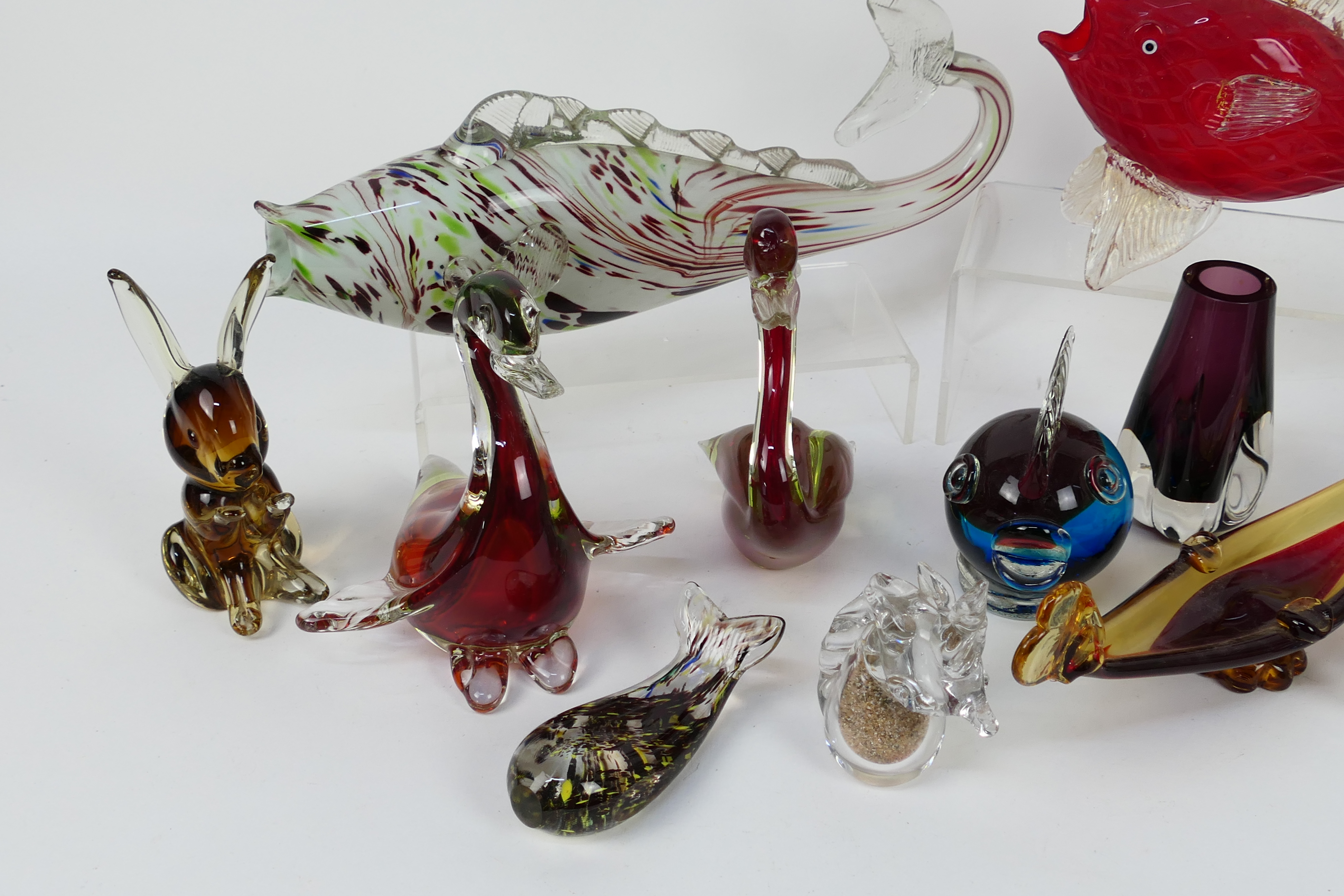 Glassware to include Murano style fish, paperweights, vase and similar, - Image 2 of 4