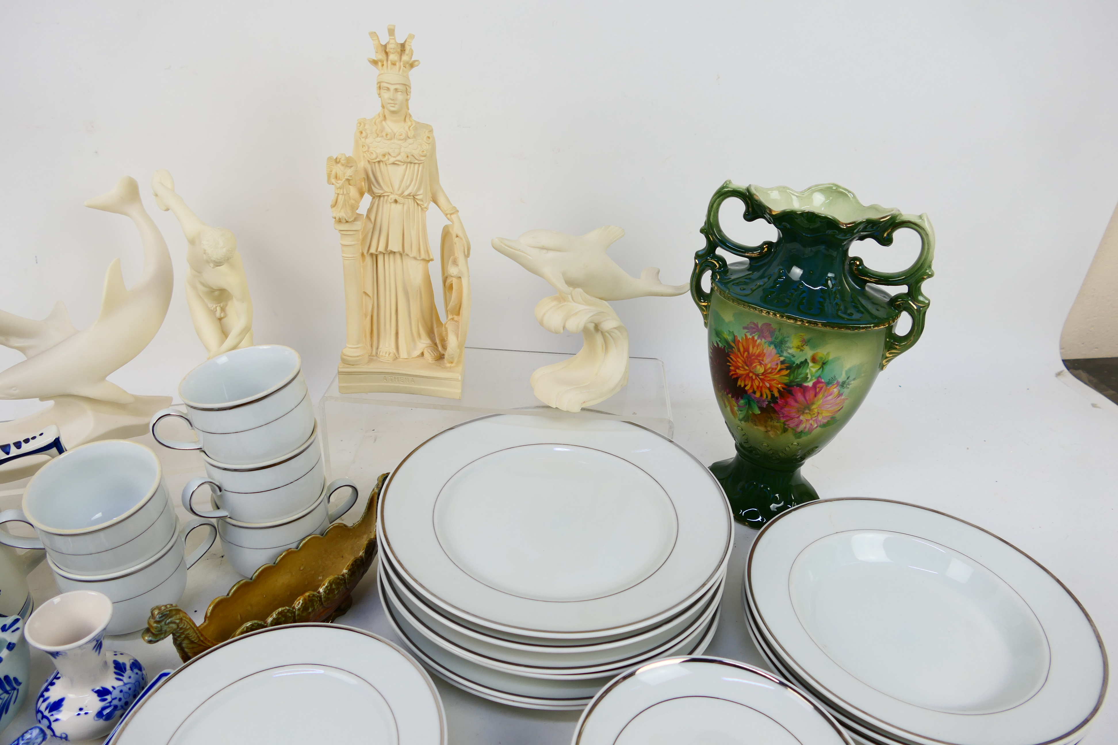 Ceramics to include German dinner wares, Delft, Wade and other. - Image 4 of 5