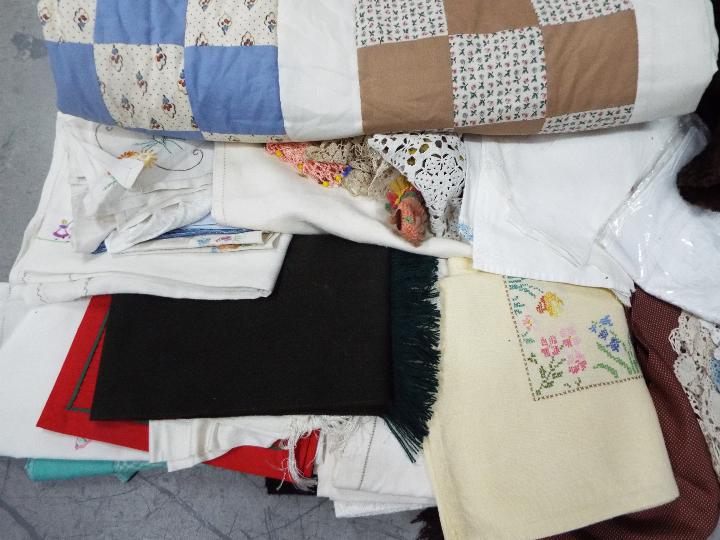 Various vintage linen / fabrics, a fur coat and other. - Image 3 of 4