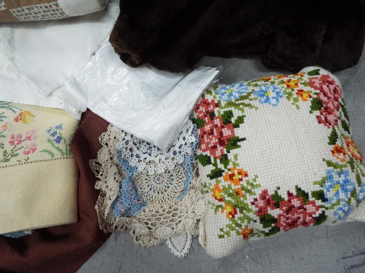 Various vintage linen / fabrics, a fur coat and other. - Image 2 of 4