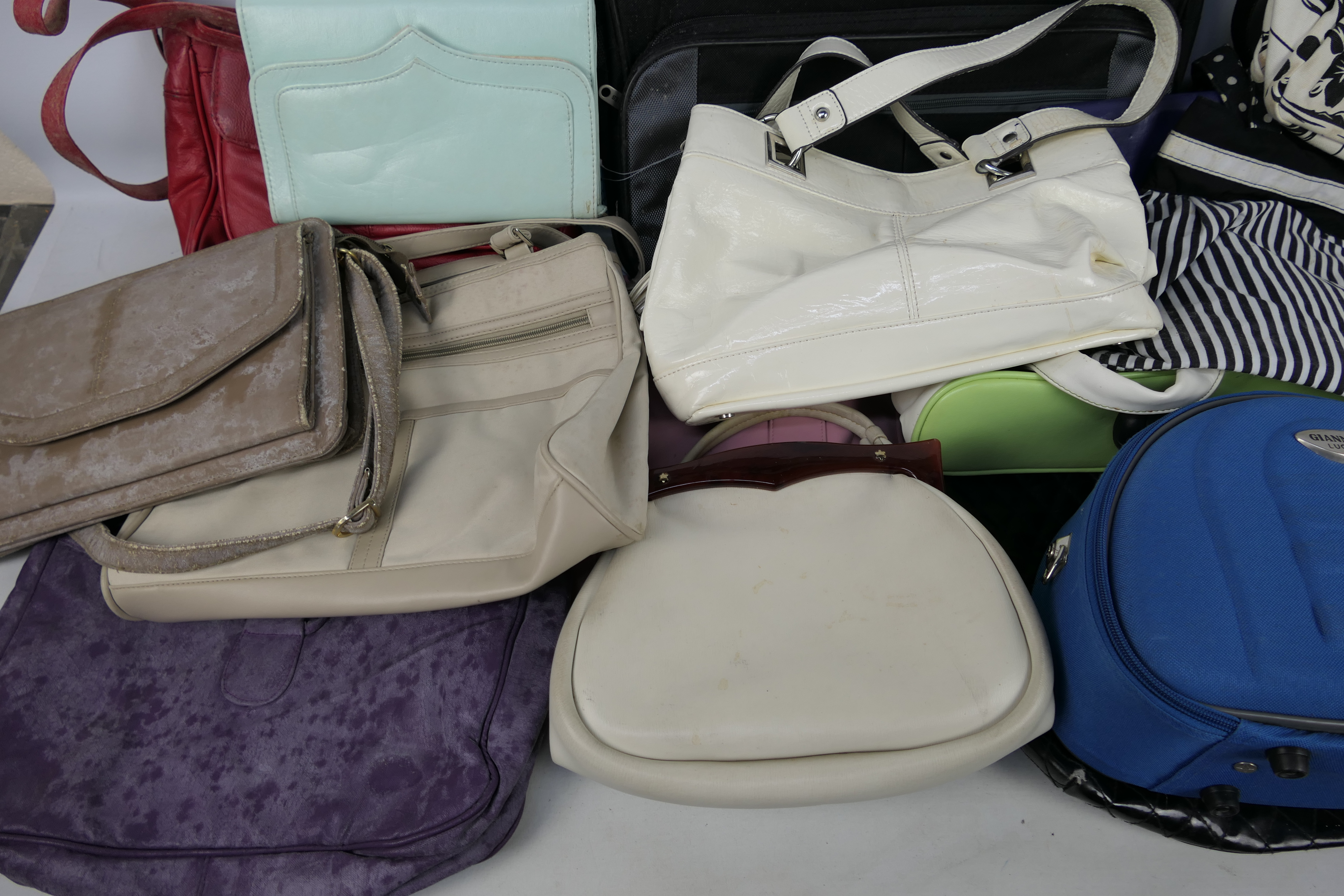 A collection of lady's handbags. - Image 2 of 3