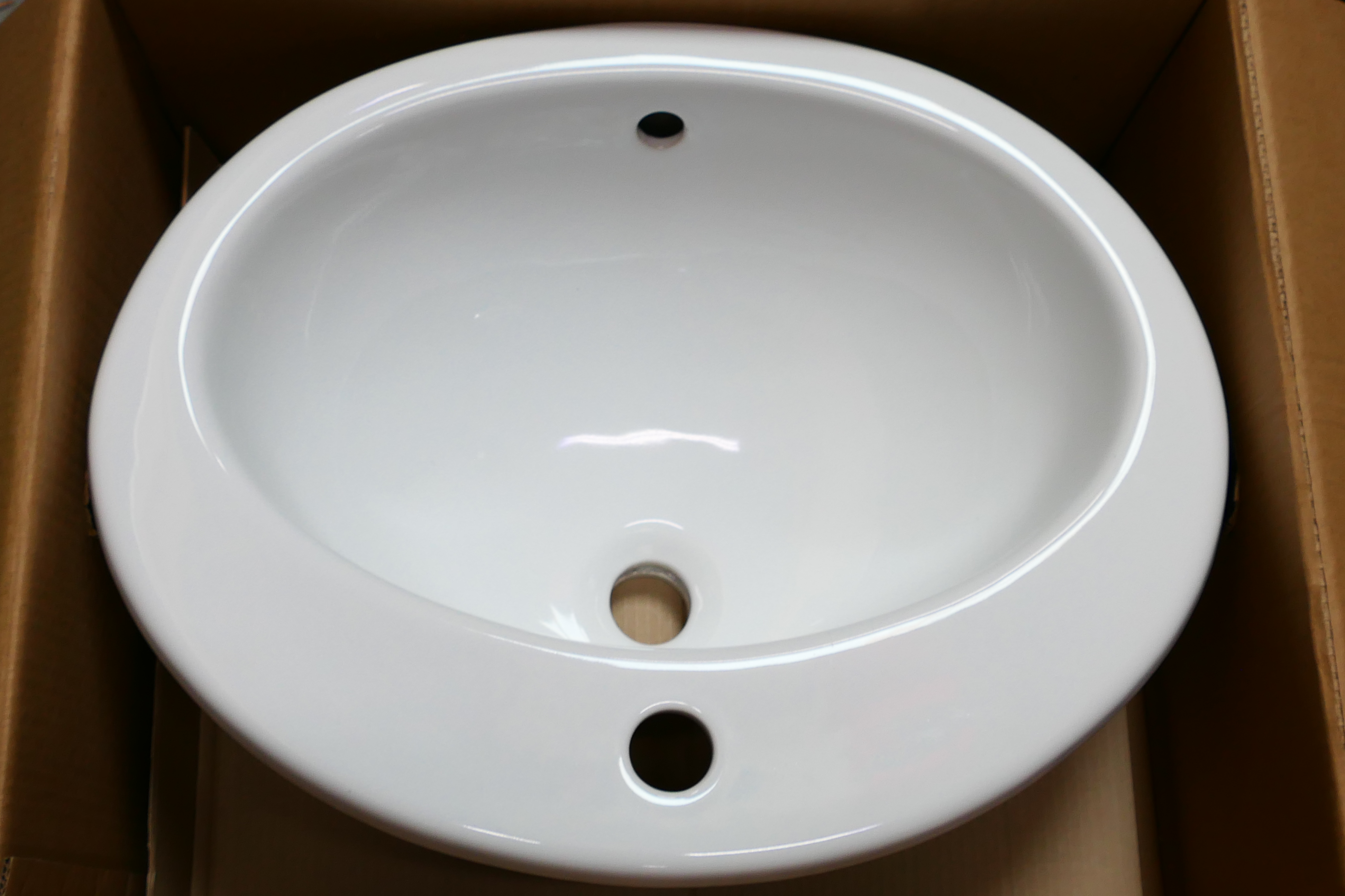 A Rak Ceramics over counter vanity bowl (boxed), a boxed Routalift, - Image 3 of 4